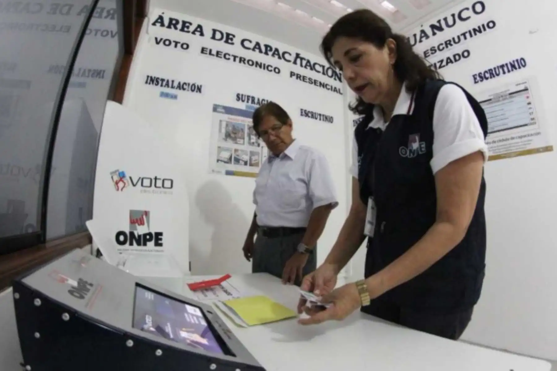 Onpe instalará 94 oficinas descentralizadas para comicios regionales y municipales. Foto: Onpe