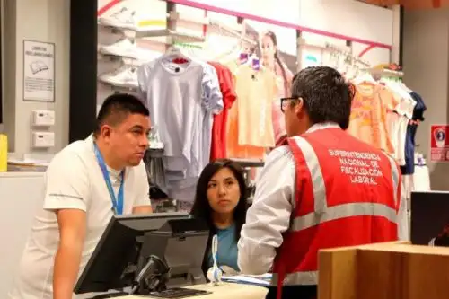 La Superintendencia Nacional de Fiscalización Laboral (Sunafil) realizó operativos simultáneos de orientación en diversas regiones con la finalidad de difundir la importancia de la normativa sobre Prevención y Sanción del Hostigamiento Sexual en el lugar de trabajo, y de esta manera identificar, prevenir y sancionar esa inconducta durante la relación laboral.