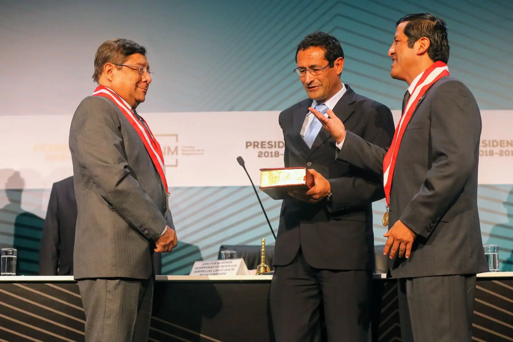 Juramentación del nuevo presidente del Consejo Nacional de la Magistratura, Orlando Velásquez. Foto:Andina/Luis Iparraguirre