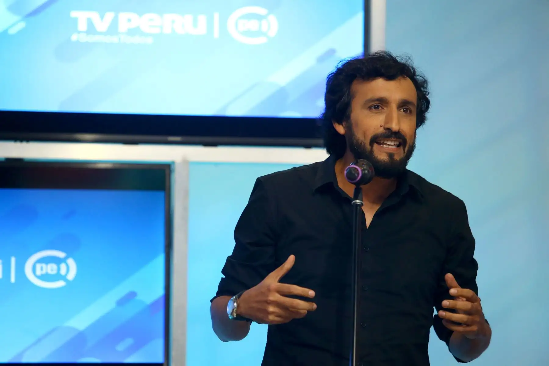 El nuevo programa "La Neurona Reina" estará a cargo de Miguel Figueroa quien develara los enigmas del sentir, pensar y razonar de la vida humana. Foto: ANDINA/Melina Mejía