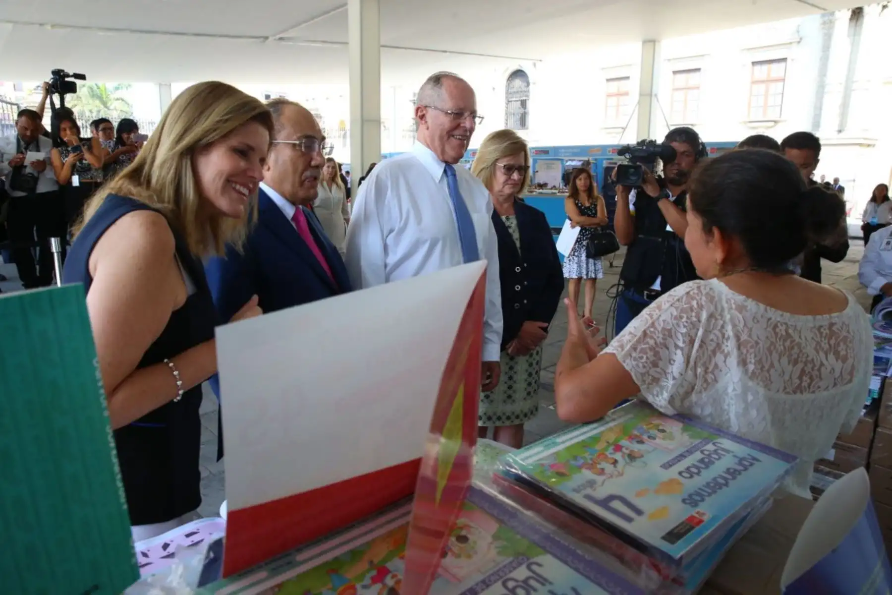 Presidente Pedro Pablo Kuczynski participa en la exhibición de materiales educativos para el año académico 2018, en la sede del Palacio de Gobierno. Foto: ANDINA/Prensa Presidencia.