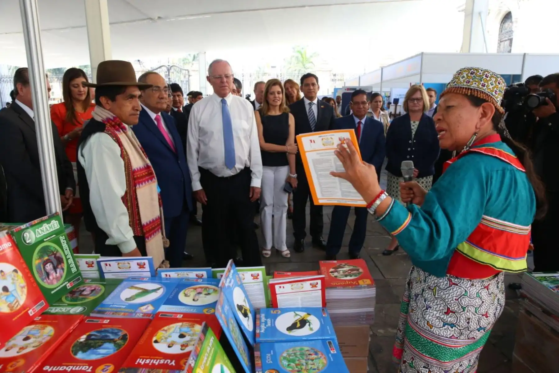 Presidente Pedro Pablo Kuczynski participa en la exhibición de materiales educativos para el año académico 2018, en la sede del Palacio de Gobierno. Foto: ANDINA/Prensa Presidencia.