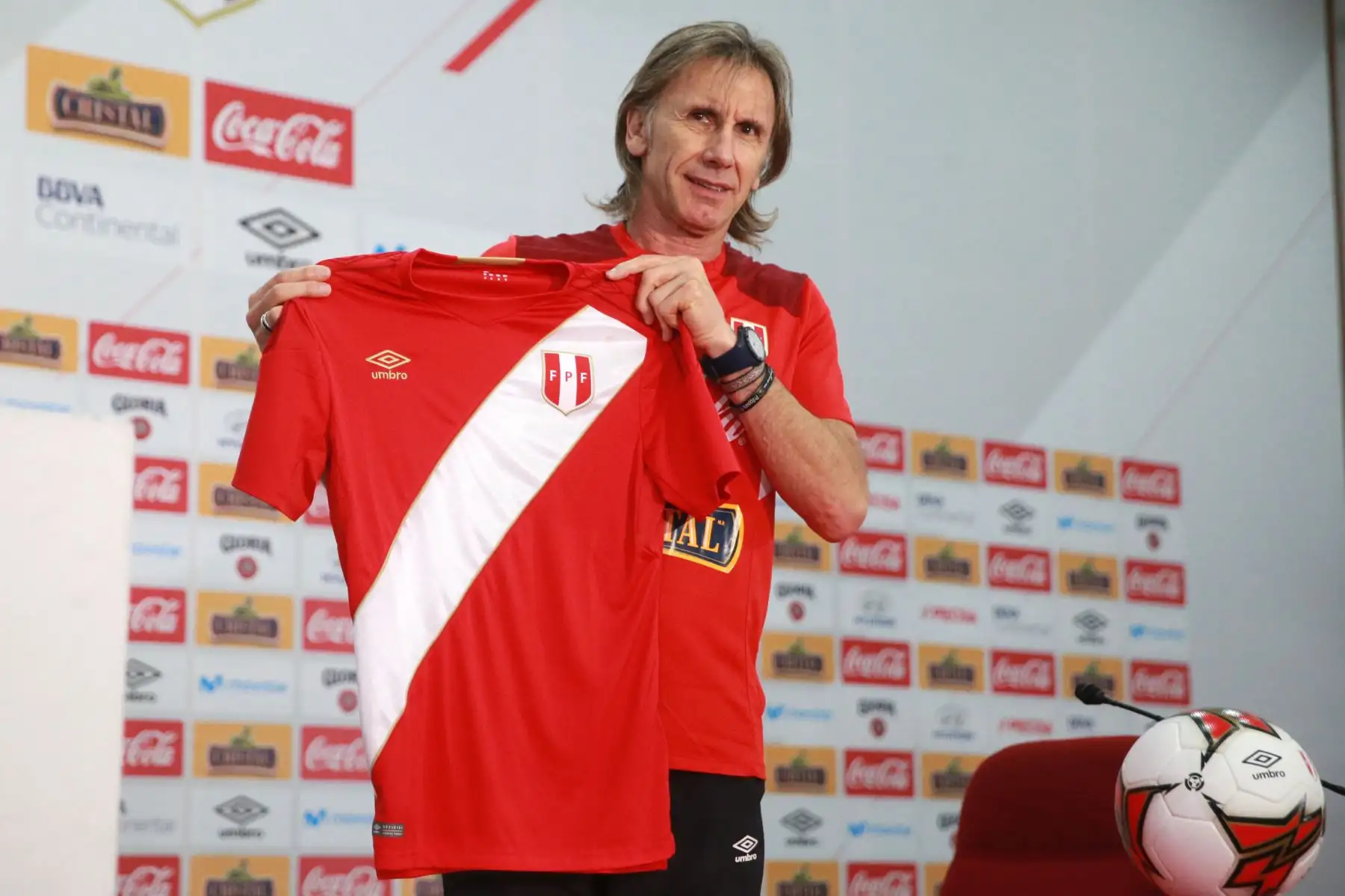 Ricardo Gareca, director técnico de la selección,  anunció la lista de convocados para los amistosos de marzo ante Croacia e Islandia. Foto: ANDINA/Vidal Tarqui
