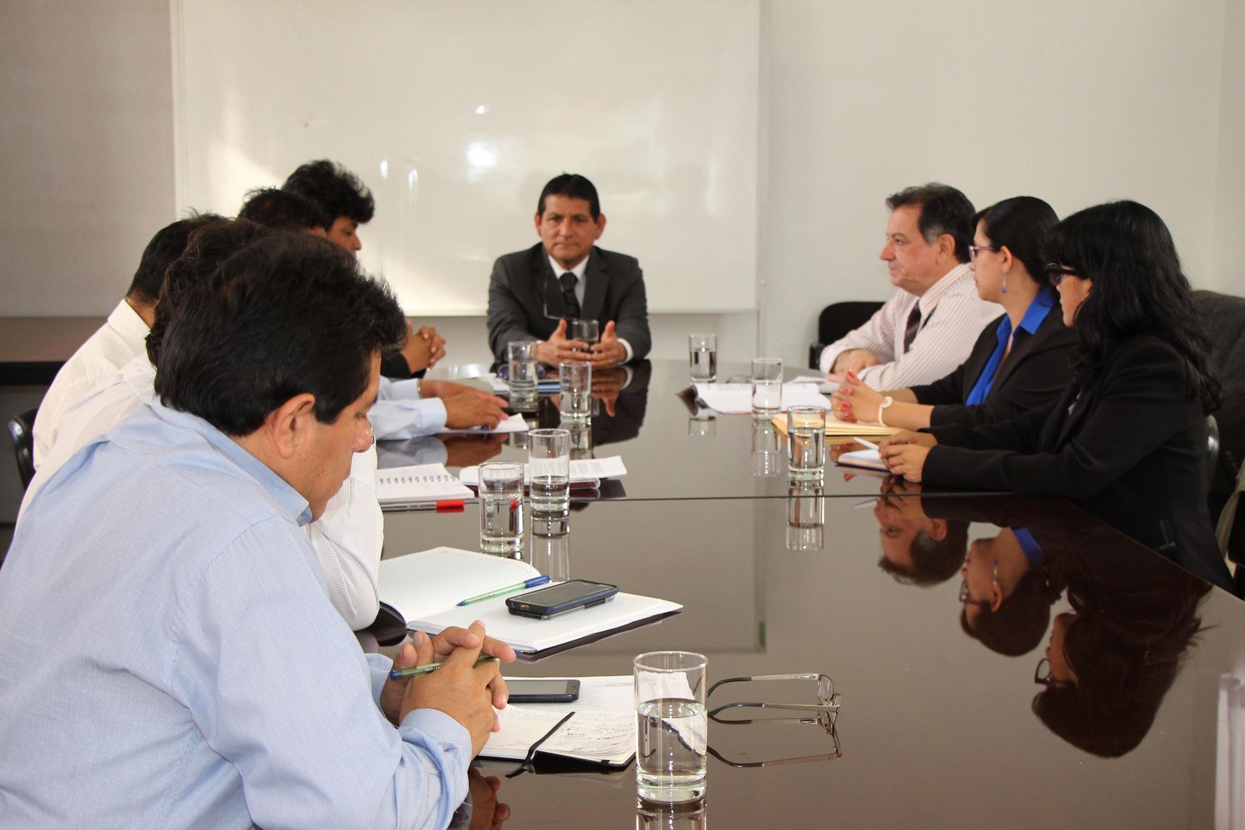 Reunión del Minjus en Huánuco, con autoridades locales. Foto: Difusión.