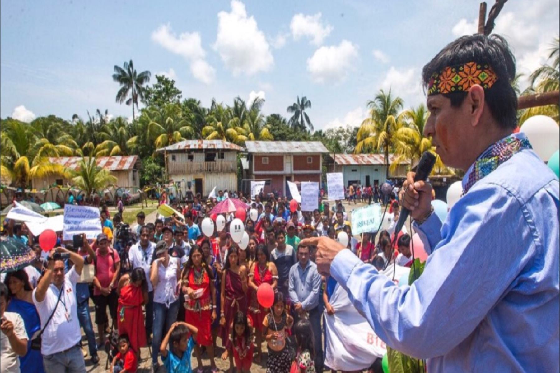 Ministro de Desarrollo e Inclusión Social (Midis), Jorge Meléndez, dio inicio a la intervención de Noa Jayatai del Foncodes en la comunidad nativa de Chapis, en el distrito de Manseriche, provincia loretana del Datem del Marañón.