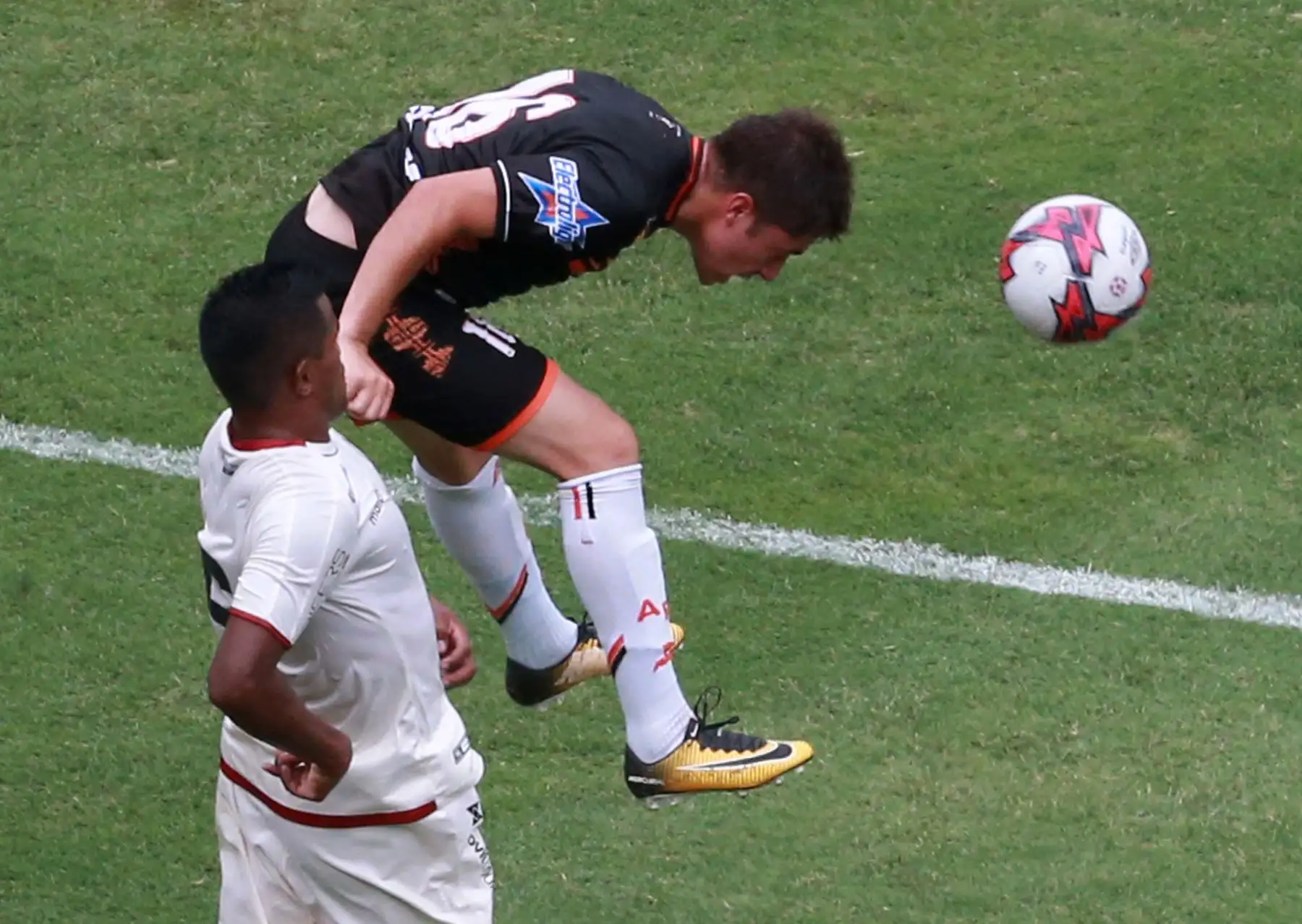 Universitario de Deportes igualó a un gol con Ayacucho FC en el Monumental. Foto: ANDINA/Vidal Tarqui