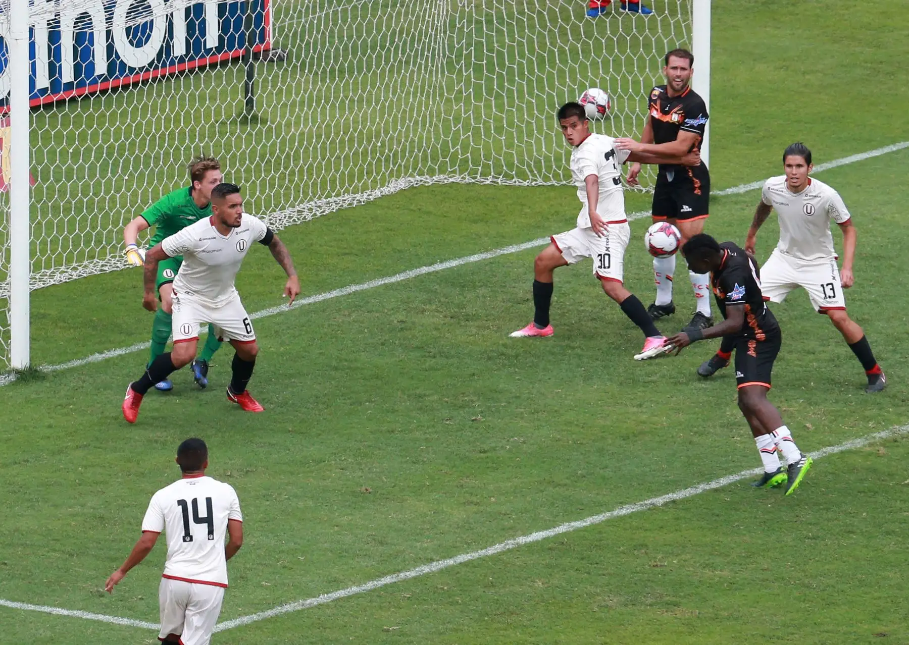 Universitario de Deportes igualó a un gol con Ayacucho FC en el Monumental. Foto: ANDINA/Vidal Tarqui
