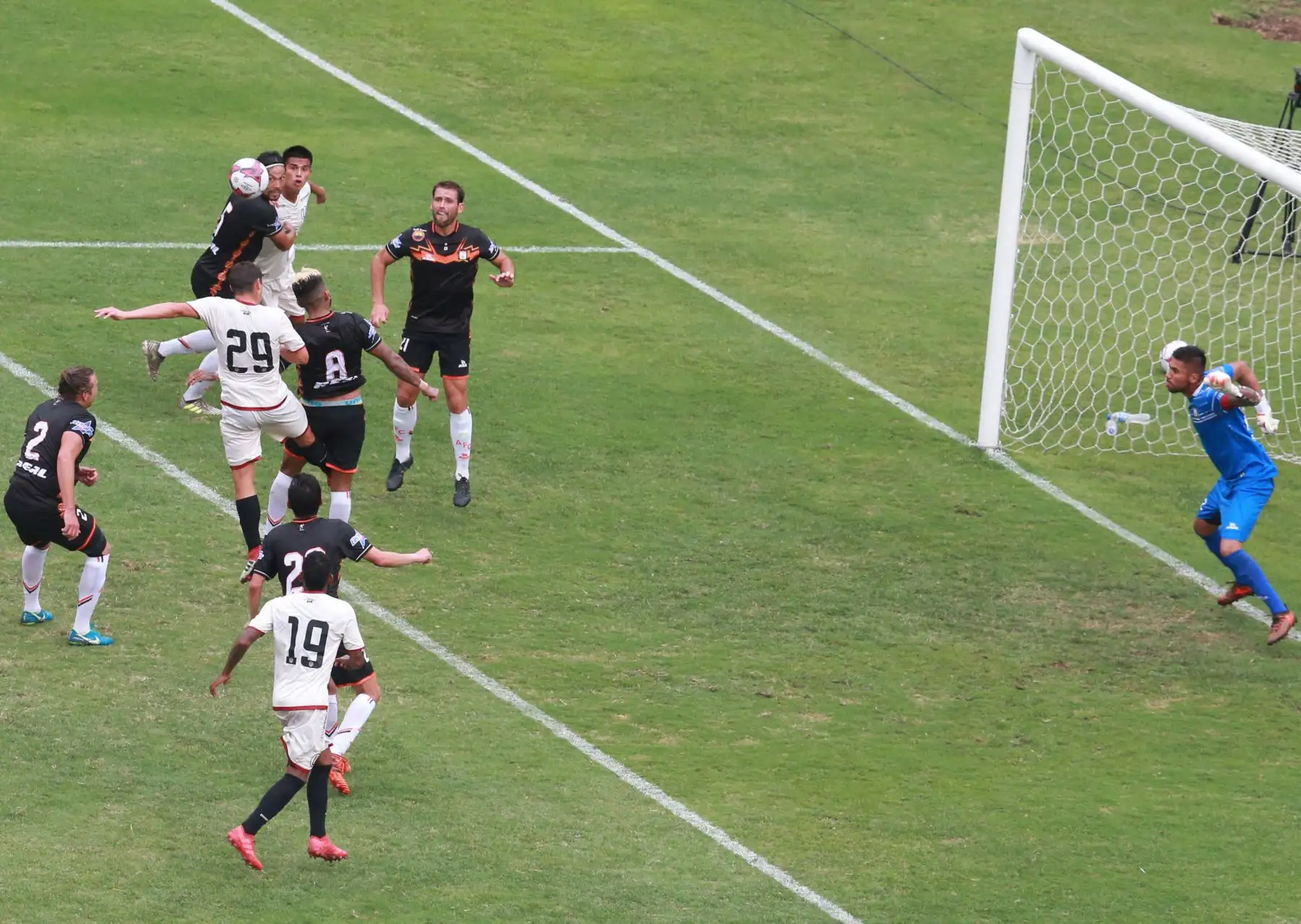 Universitario de Deportes igualó a un gol con Ayacucho FC en el Monumental. Foto: ANDINA/Vidal Tarqui