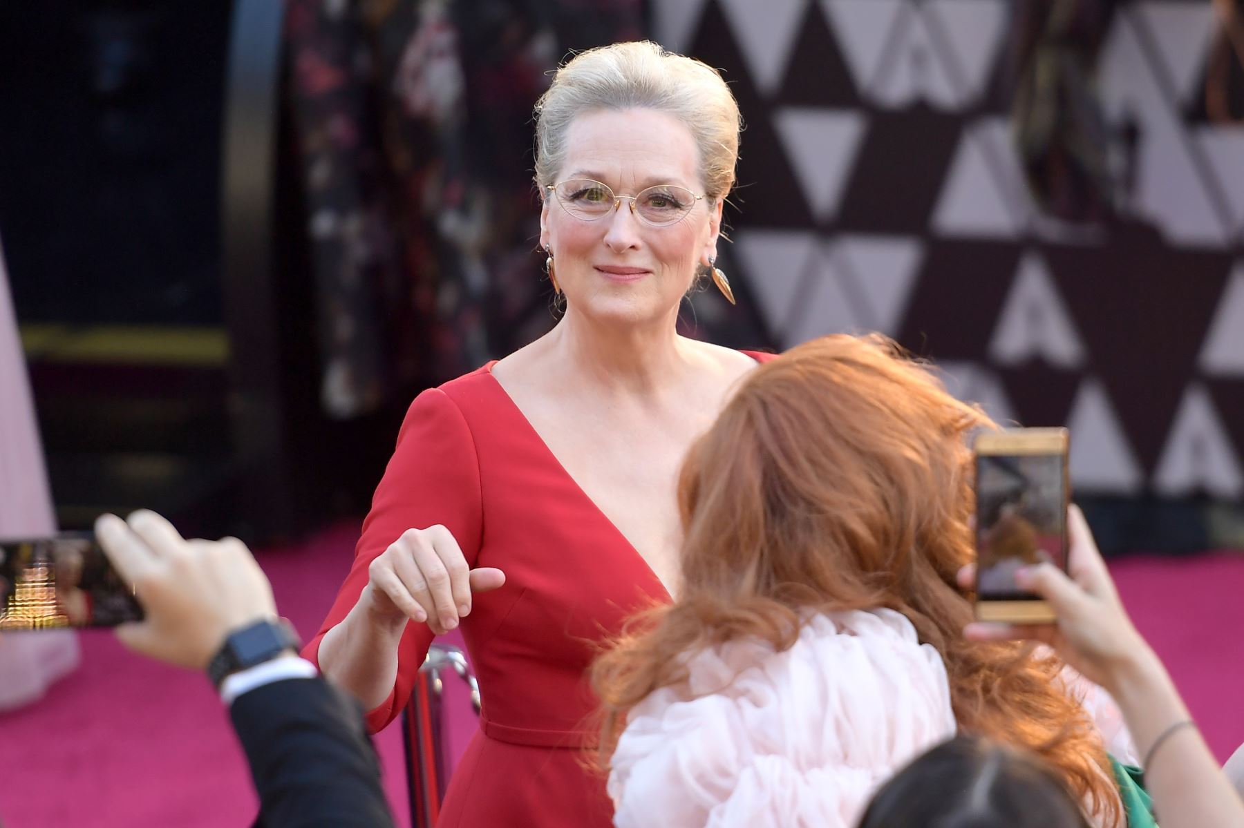 Meryl Streep asiste a la entrega de premios Oscar.