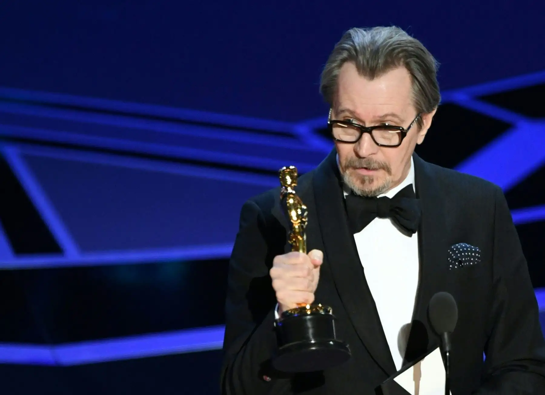 Gary Oldman pronunció un discurso luego de ganar el Óscar al mejor actor en "Darkest Hour". Foto: AFP
