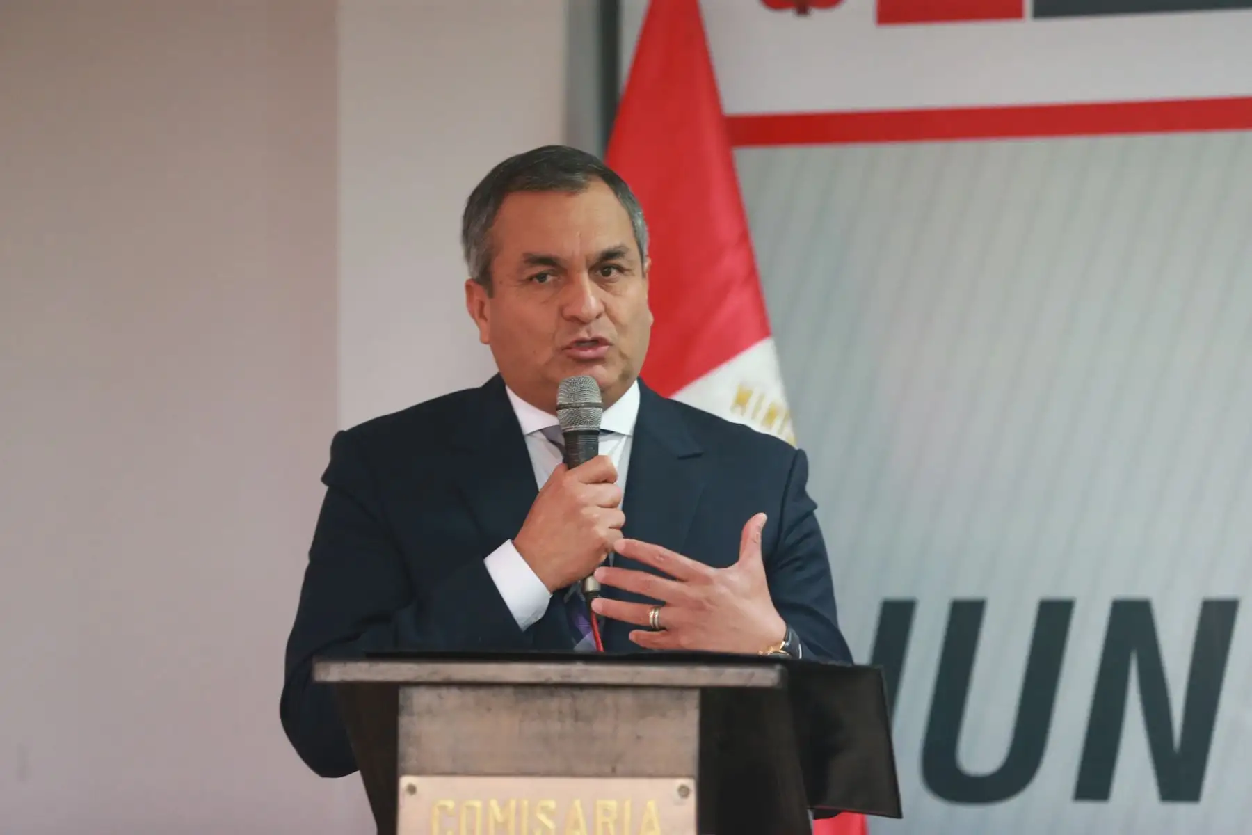 El Ministro del Interior Vicente Romero inaugura el taller “Juntos por el buen trato” con el fin de optimizar las capacidades de los policías y sensibilizarlos para una atención con calidad a los niños, niñas, adolescentes y mujeres en San Juan de Lurigancho. Foto: ANDINA/Norman Córdova