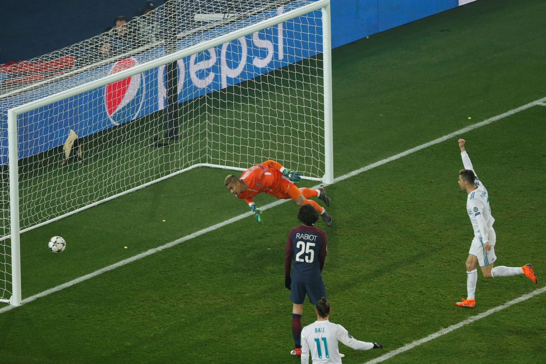 Gol del triunfo del  brasileño Casemiro del Real Madrid  ante el Paris Saint-Germain.Foto:AFP