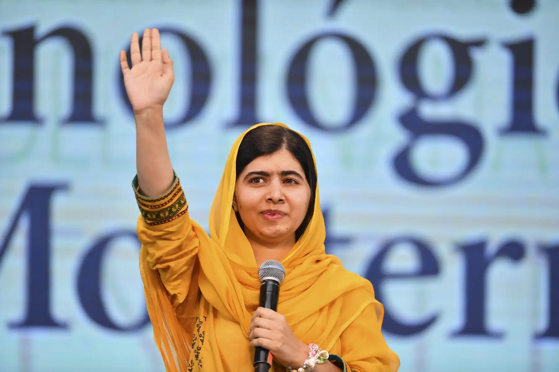 Malala Yousafzai (Activista y bloguera)
“Así que sí, soy feminista, y todas deberíamos serlo, porque la palabra feminismo no es otra cosa que igualdad”. Foto: AFP