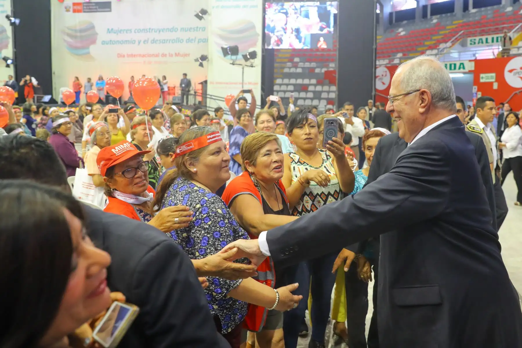 Presidente Kuczynski participa en el Encuentro de la Mujer Peruana, por el Día Internacional de la Mujer. Foto: ANDINA/ Prensa Presidencia