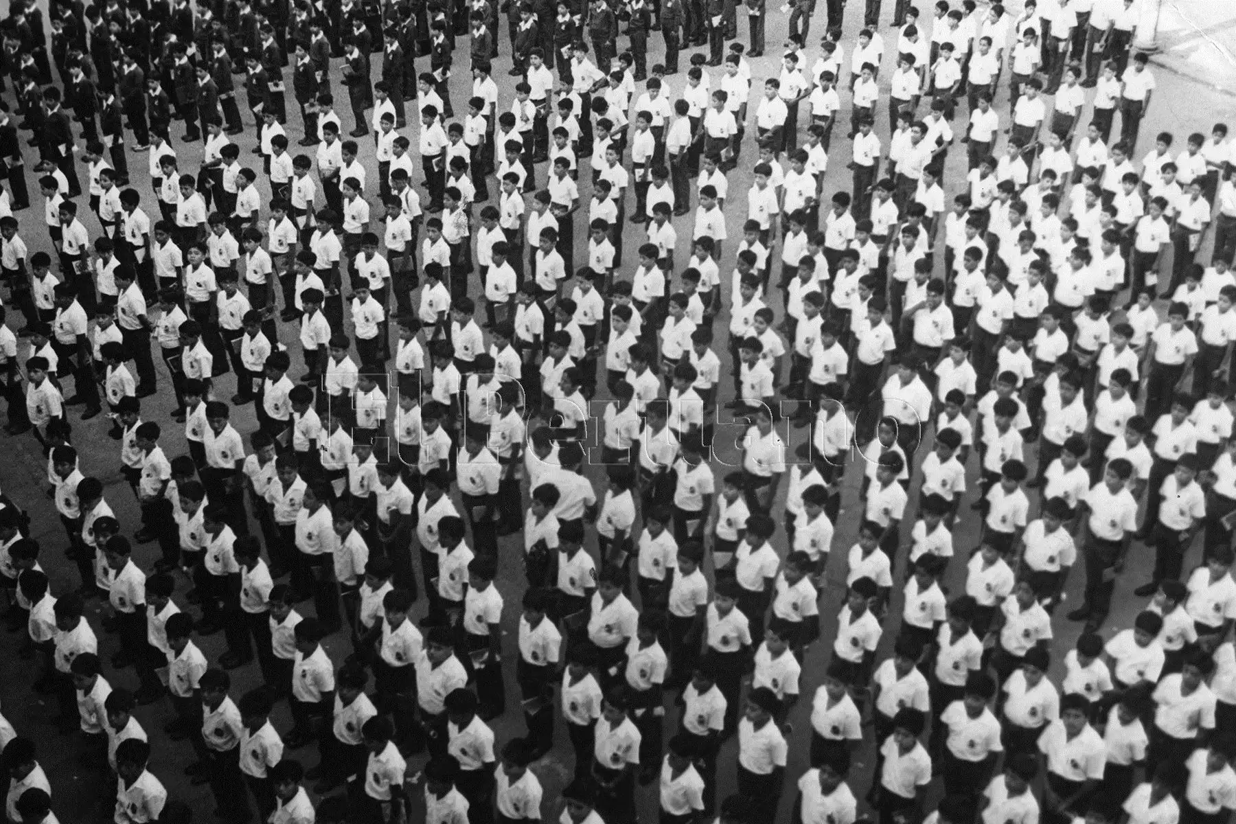Lima - 4 abril 1988 / Primer día de clases en el colegio Nuestra Señora de Guadalupe.