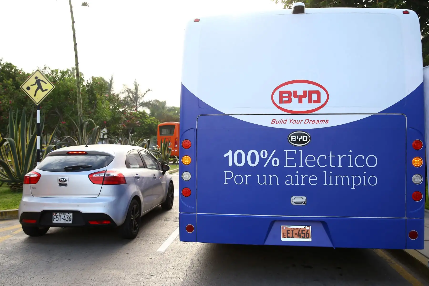 Inversión en transporte eléctrico.Foto:  ANDINA/Melina Mejía.