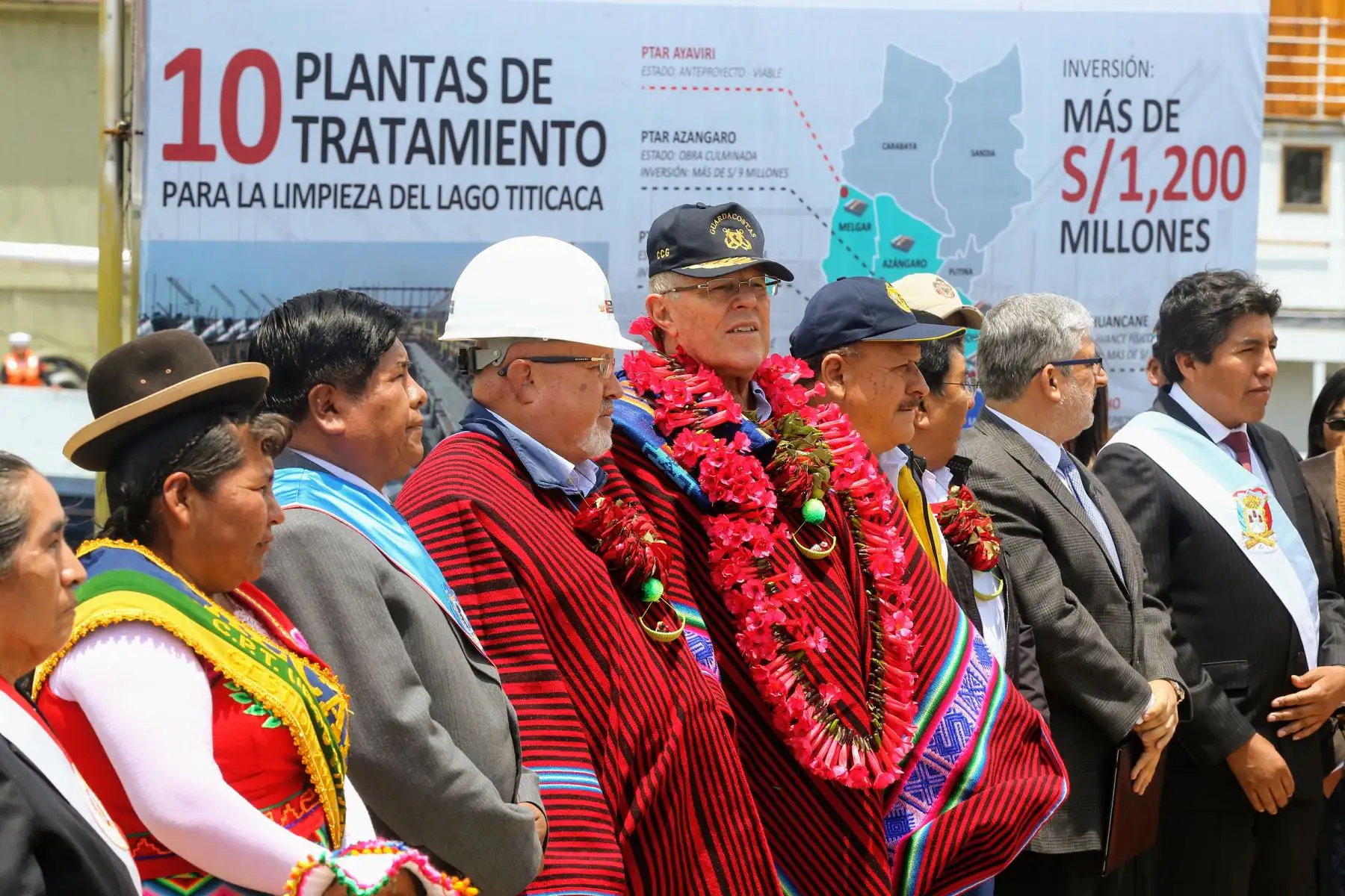 Presidente Kuczynski declara la viabilidad de la construcción de diez plantas de tratamiento de aguas residuales que descontaminarán el lago Titicaca y mejorarán la calidad de vida en la región Puno. Foto: ANDINA/Luis Iparraguirre.