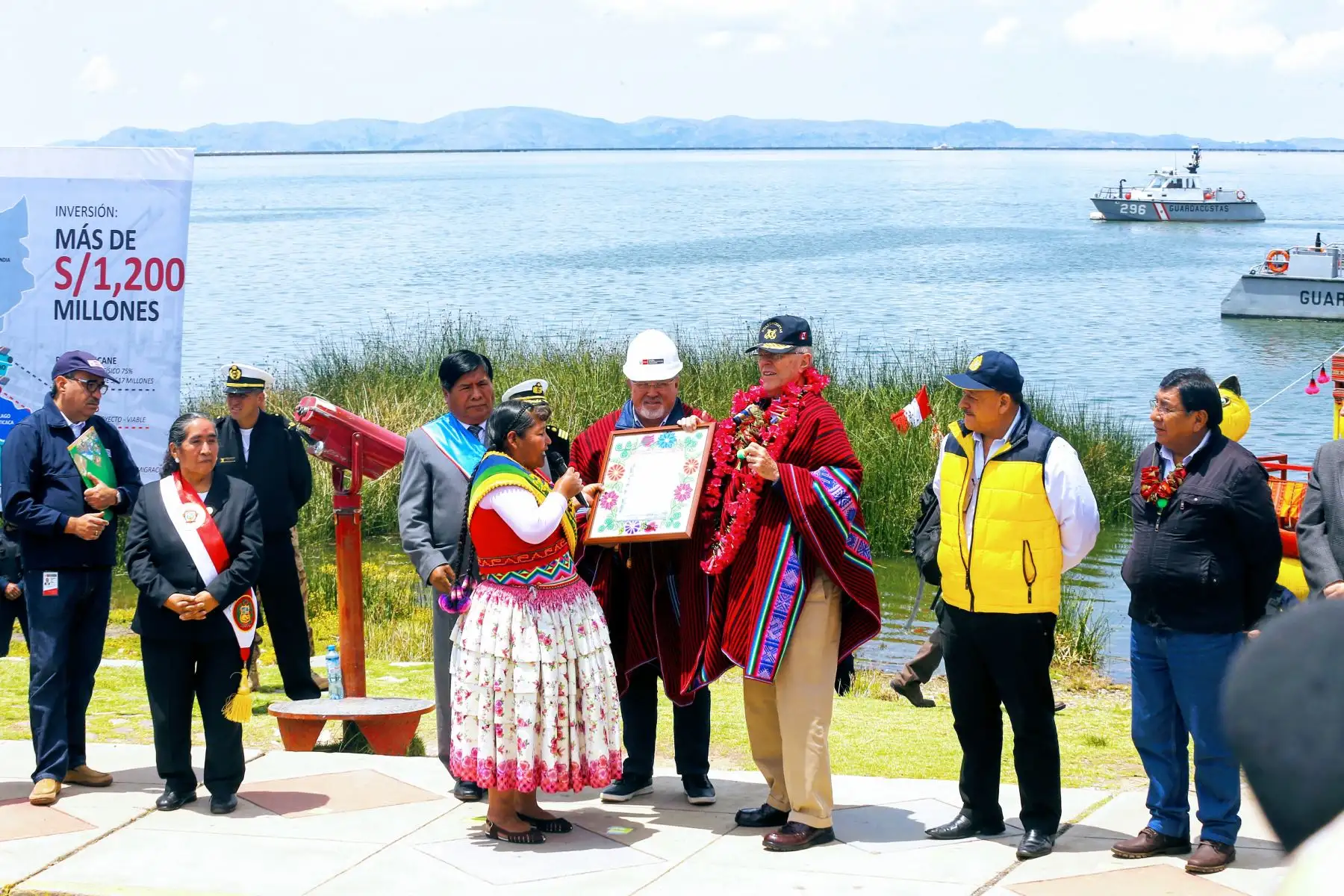 Presidente Kuczynski declara la viabilidad de la construcción de diez plantas de tratamiento de aguas residuales que descontaminarán el lago Titicaca y mejorarán la calidad de vida en la región Puno. Foto: ANDINA/Luis Iparraguirre.