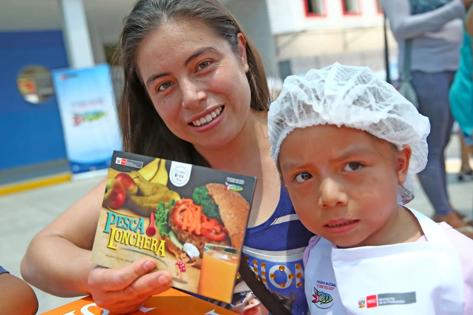 Recetario "Pesca lonchera", del programa A Comer Pescado. Foto: ANDINA/Melina Mejía.