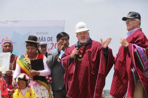 La descontaminación del lago Titicaca constituye una realidad que está en marcha porque este año se construirán cuatro plantas de tratamiento de aguas residuales y durante el 2019 se hará lo propio con otras seis plantas, aseveró hoy el ministro de Vivienda, Construcción y Saneamiento, Carlos Bruce.