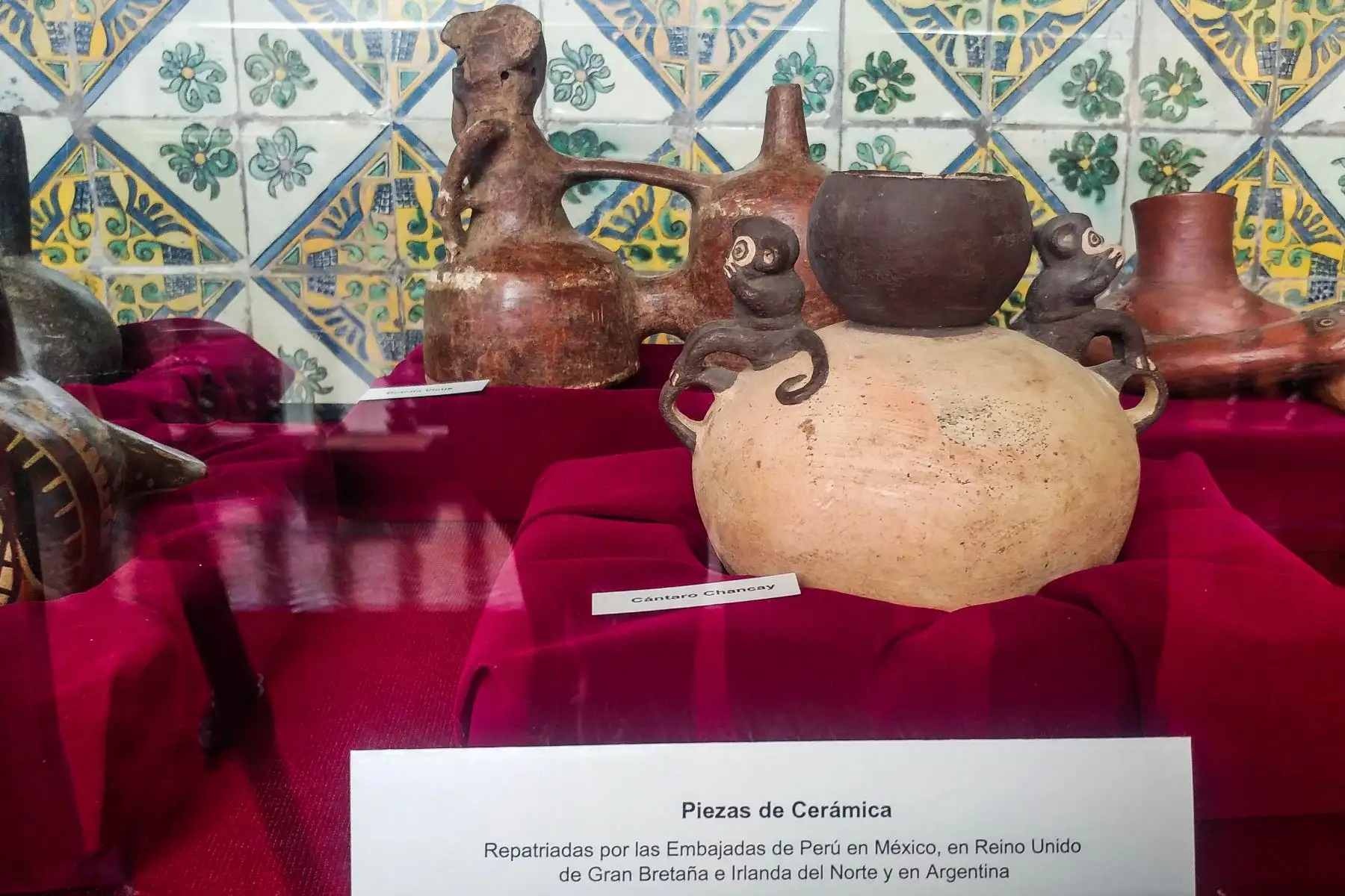 Las piezas pertenecen a las culturas Moche, Sicán, Chimú, Chancay, Nazca,  entre otros. Foto: ANDINA/ Maria Fernandez Arribasplata