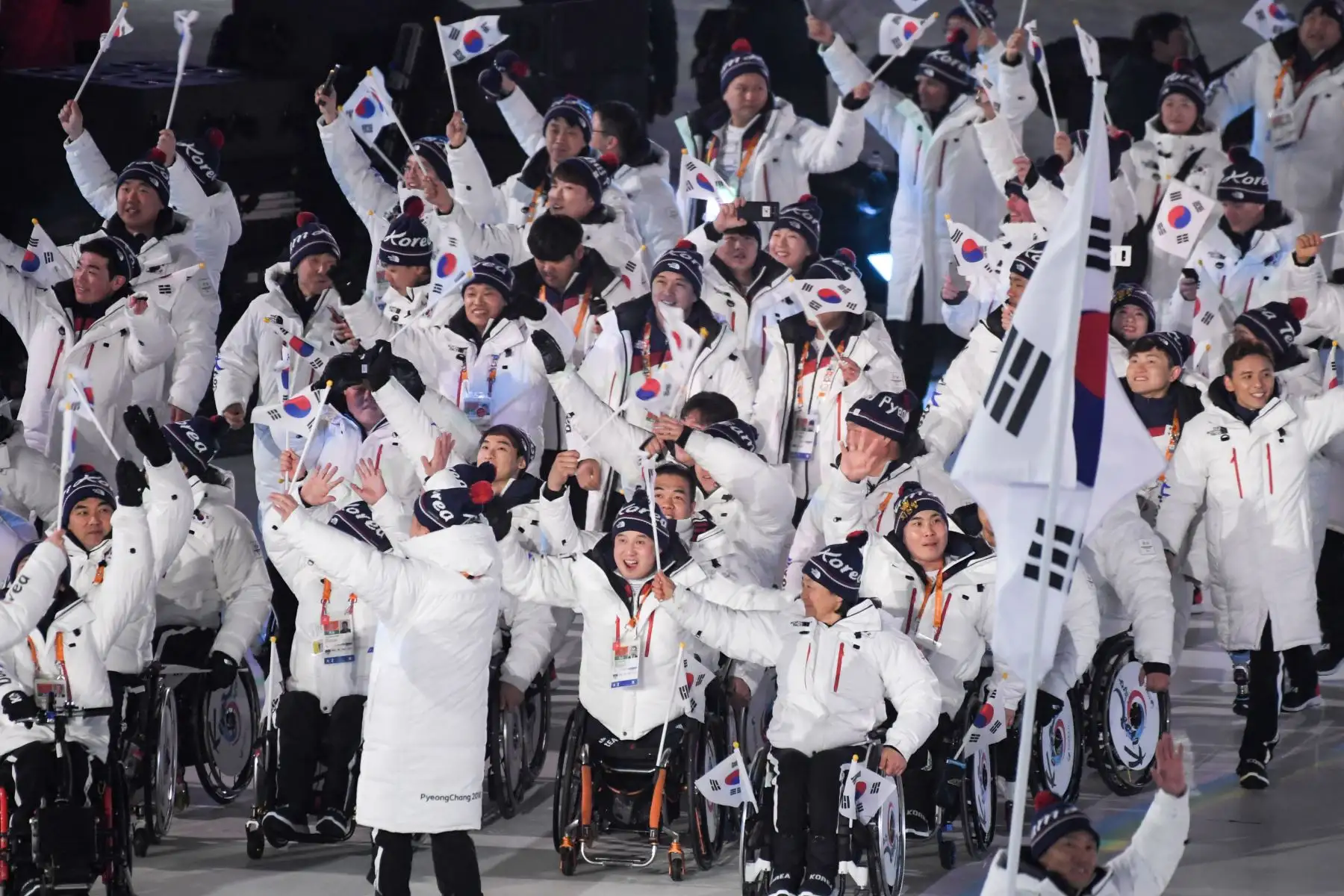 Delegación de Corea del Sur desfila durante la ceremonia de inauguración de los Juegos Paralímpicos de Invierno Pyeongchang 2018. Foto: AFP