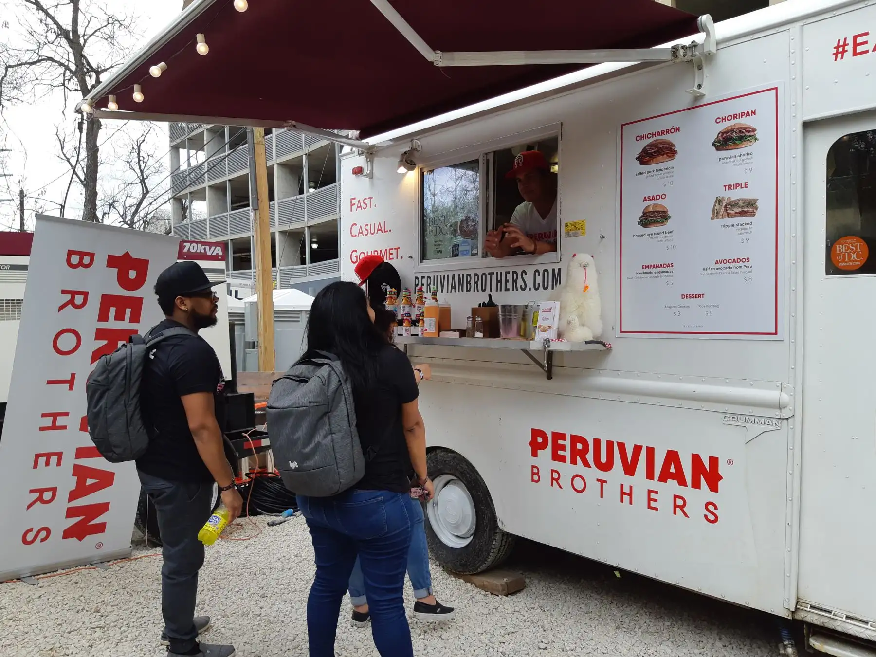 El food truck de Peruvian Brothers tendrá venta de comida peruana para llevar. Foto: ANDINA