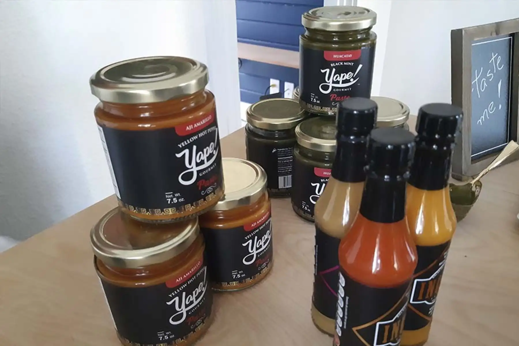 Los productos peruanos en base a quinua y frutas se comercializan en Austin, Texas, Estados Unidos. En la Casa Perú, los visitantes pueden disfrutar de la degustación y adquirirlos a menos de 2 dólares. Foto: ANDINA