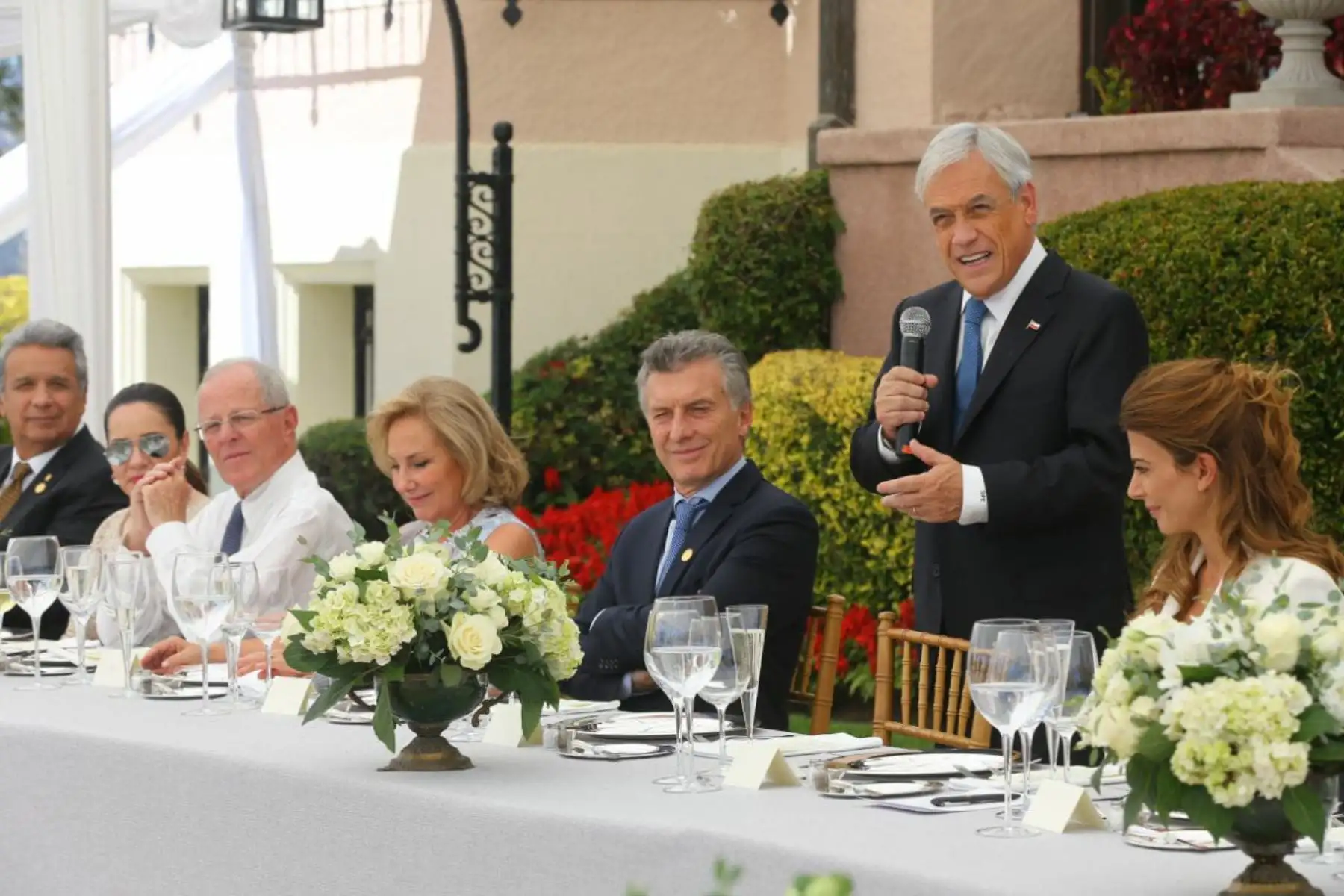Presidente Pedro Pablo Kuczynski participa en almuerzo a jefes de Estado, ofrecido por el mandatario Sebastián Piñera, en Cerro Castillo, Villa del Mar.Foto:ANDINA/Prensa Presidencia