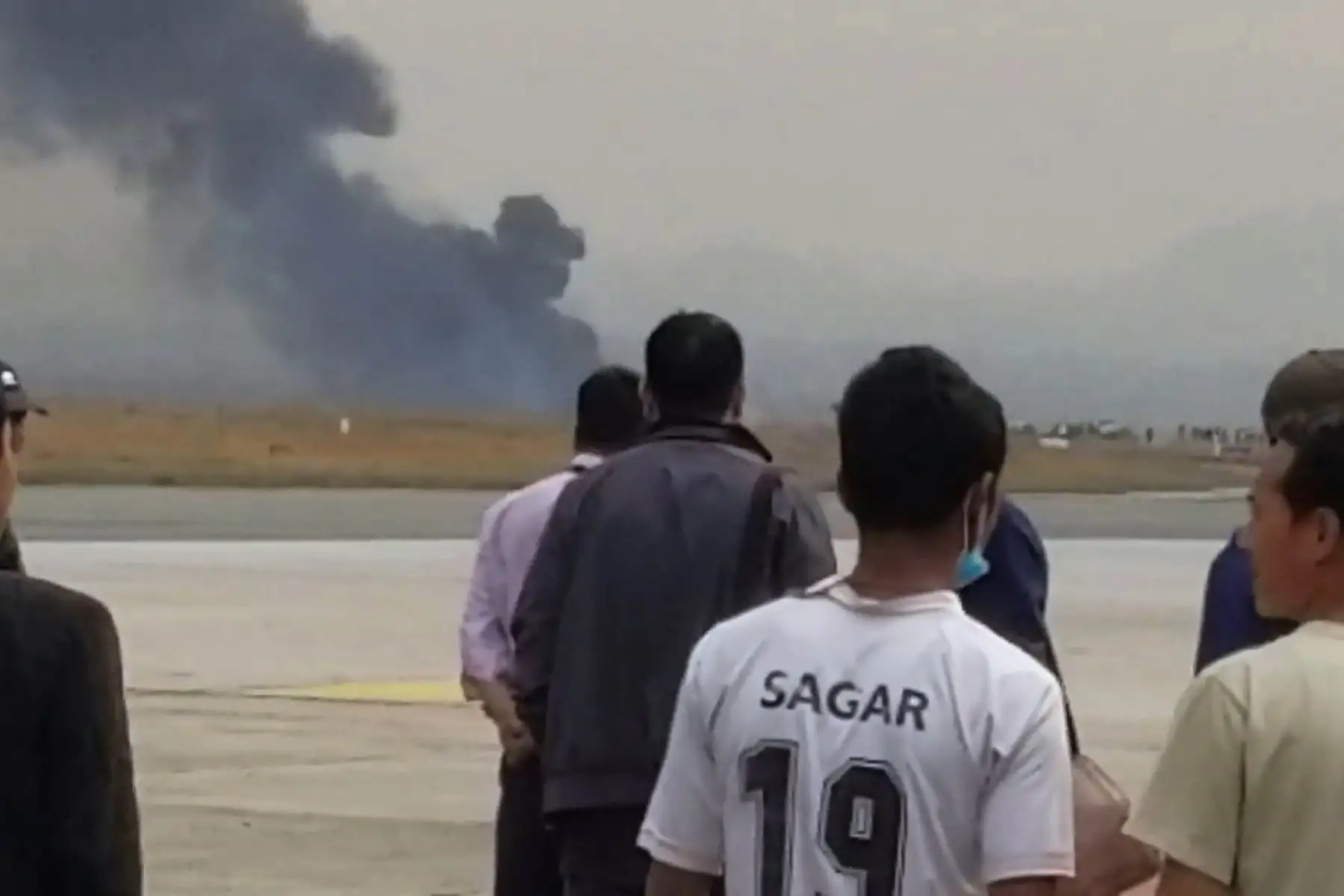 40 muertos y 23 heridos en avión que se estrelló en Nepal. Foto: AFP