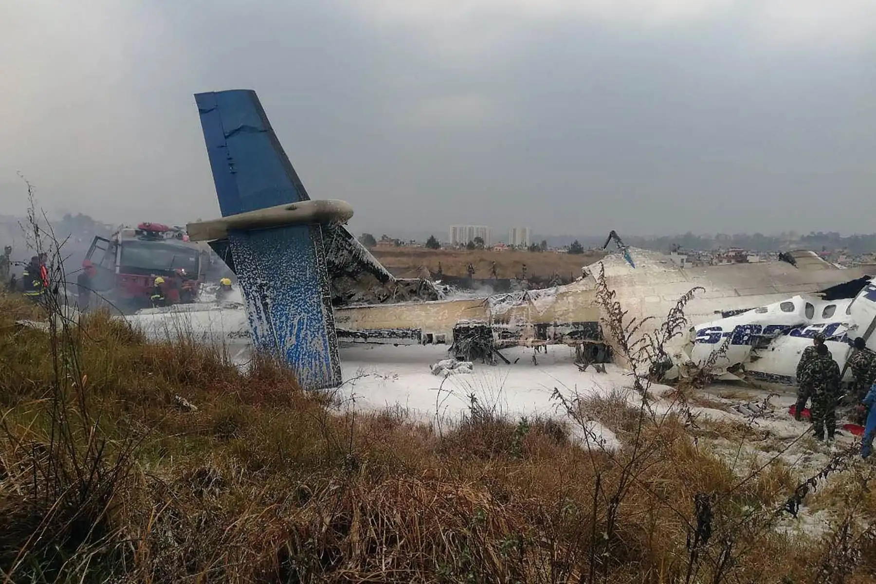 40 muertos y 23 heridos en avión que se estrelló en Nepal. Foto: AFP