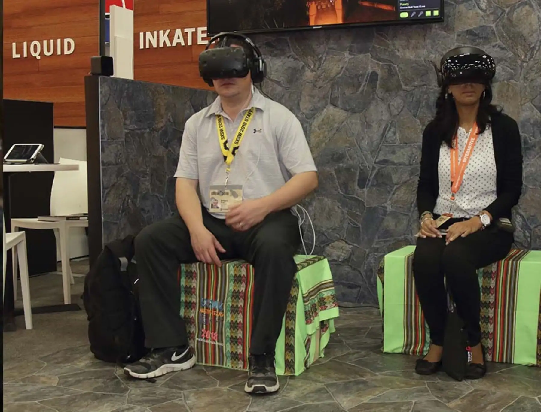 Los asistentes al stand de la Marca Perú en el SXSW pueden disfrutar de videos en realidad virtual para conocer los lugares turísticos peruanos. Foto: Promperú