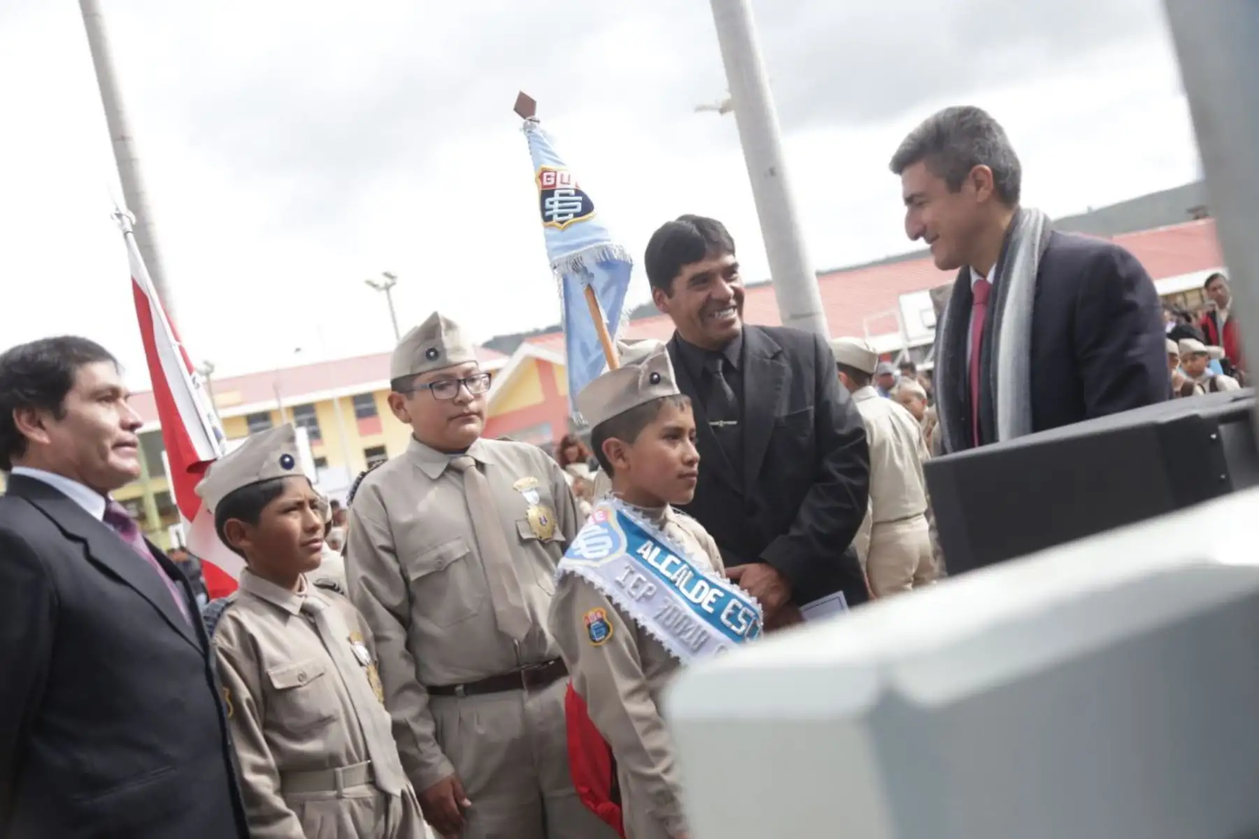 El ministro de Cultura, Alejandro Neyra, da inicio al Año Escolar en la Gran Unidad Escolar San Carlos, en la región Puno. Foto: ANDINA/ Ministerio de Cultura