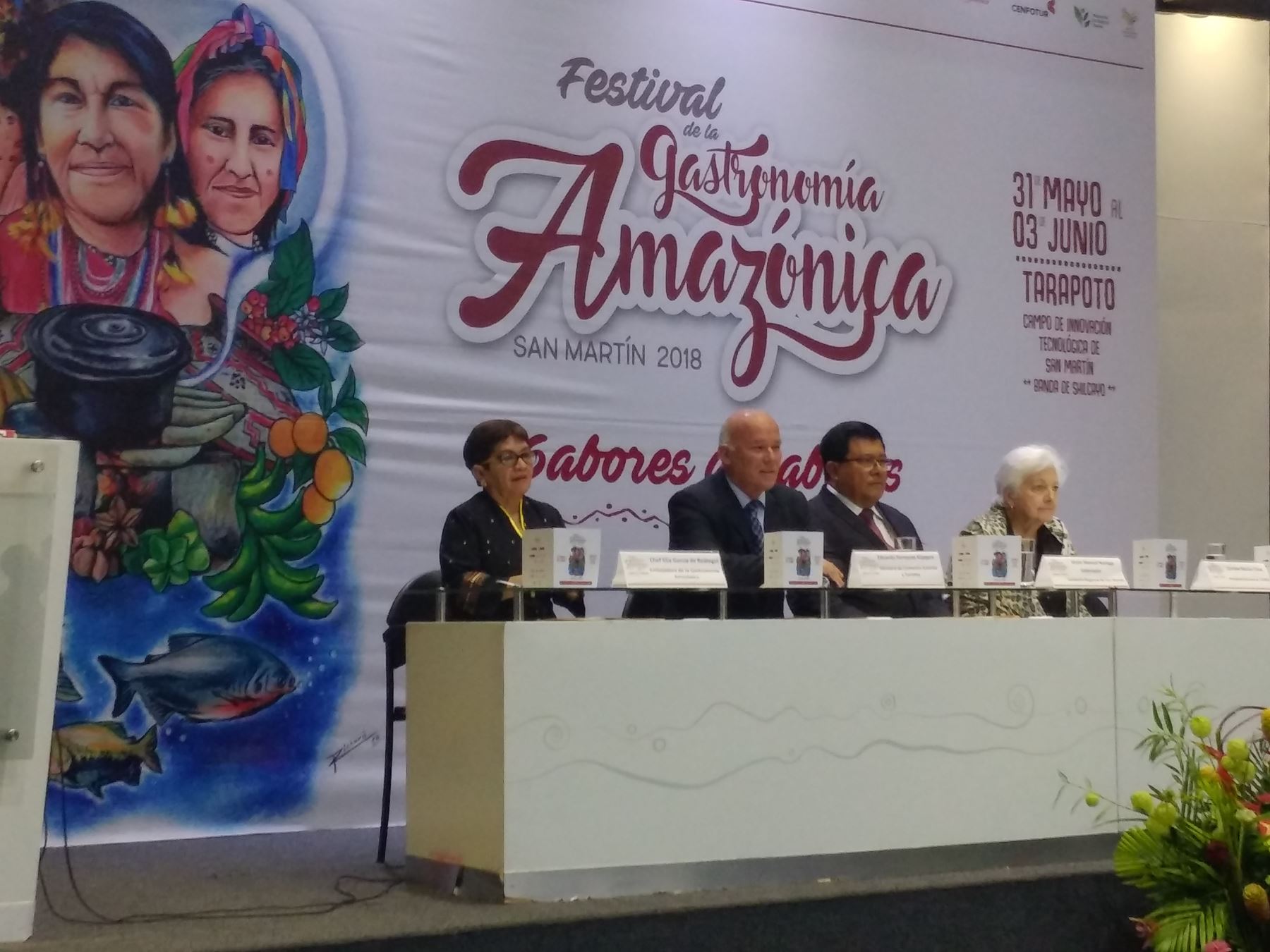 Ministro de Comercio Exterior y Turismo, Eduardo Ferreyros, presenta el primer festival gastronómico de la Amazonía. Foto: Andina.