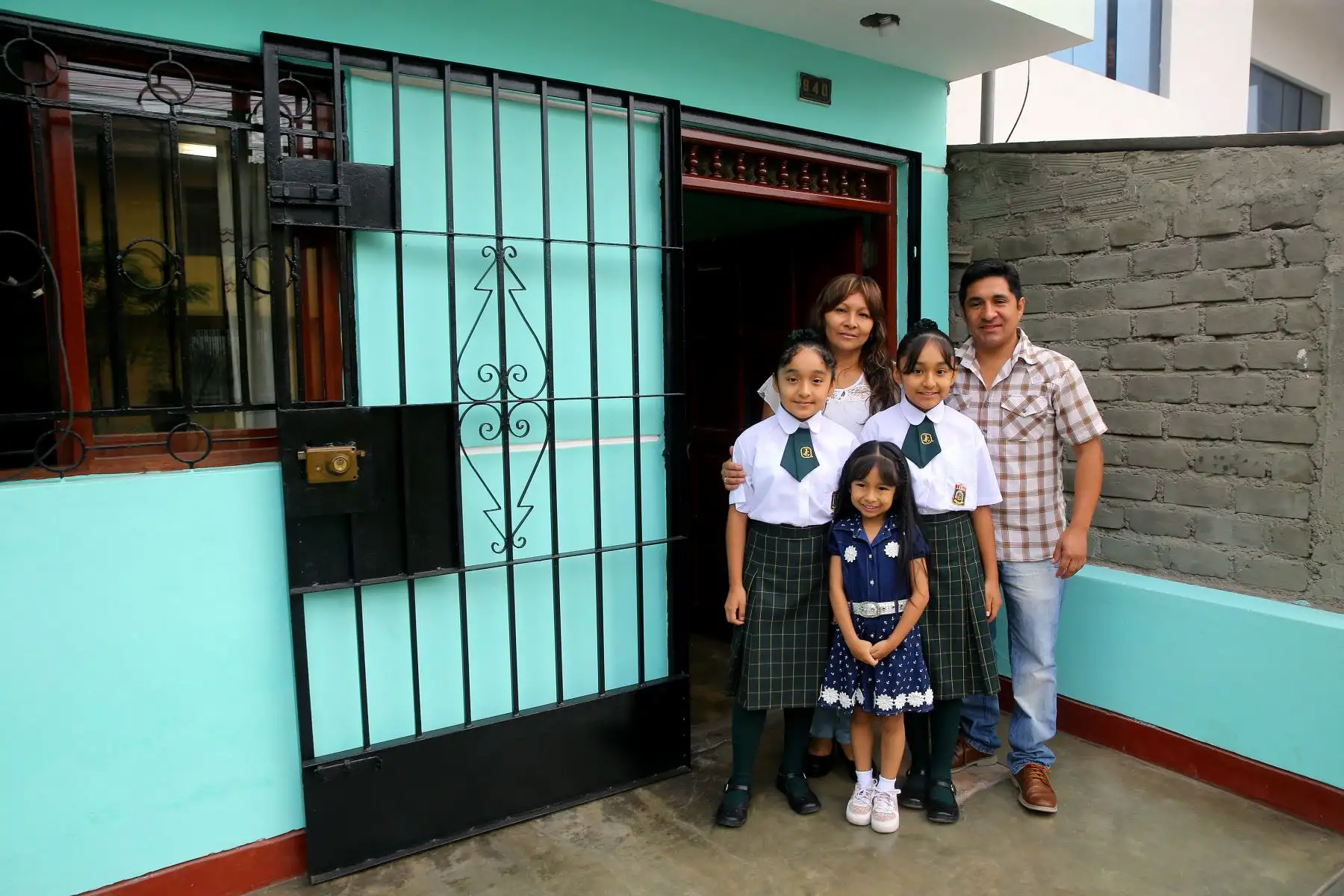 Jefe del Estado y Primera Dama participan en el inicio del año escolar 2018 en la IE Juan Guerrero Químper, Villa María del Triunfo. Foto: ANDINA/Prensa Presidencia.