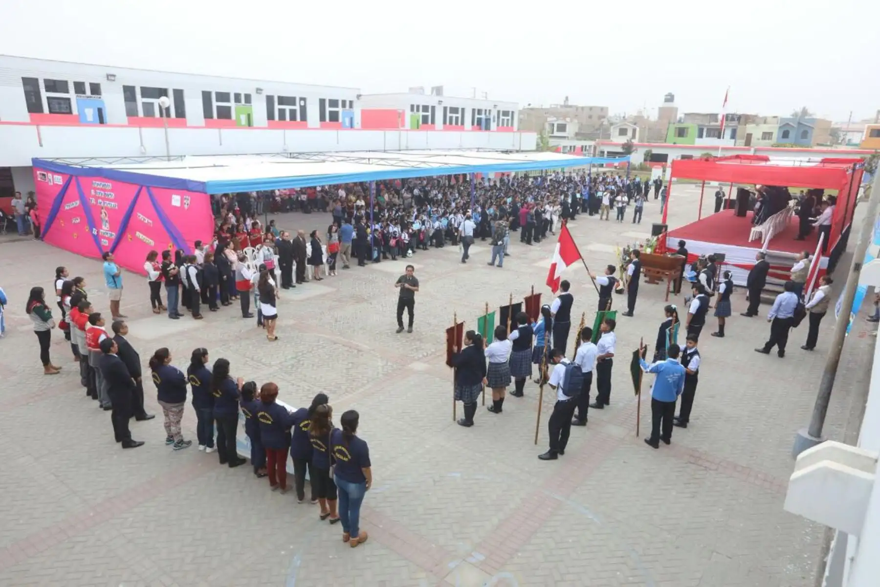Autoridades de Educación y Salud de Chimbote implementa sistema de vigilancia de enfermedades en colegios. ANDINA