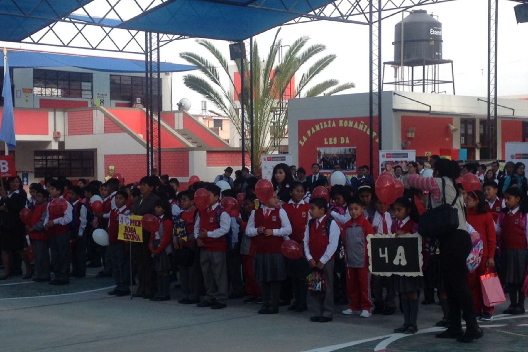 Alrededor de 205,000 escolares retornaron a clases en Arequipa.Foto:  ANDINA.