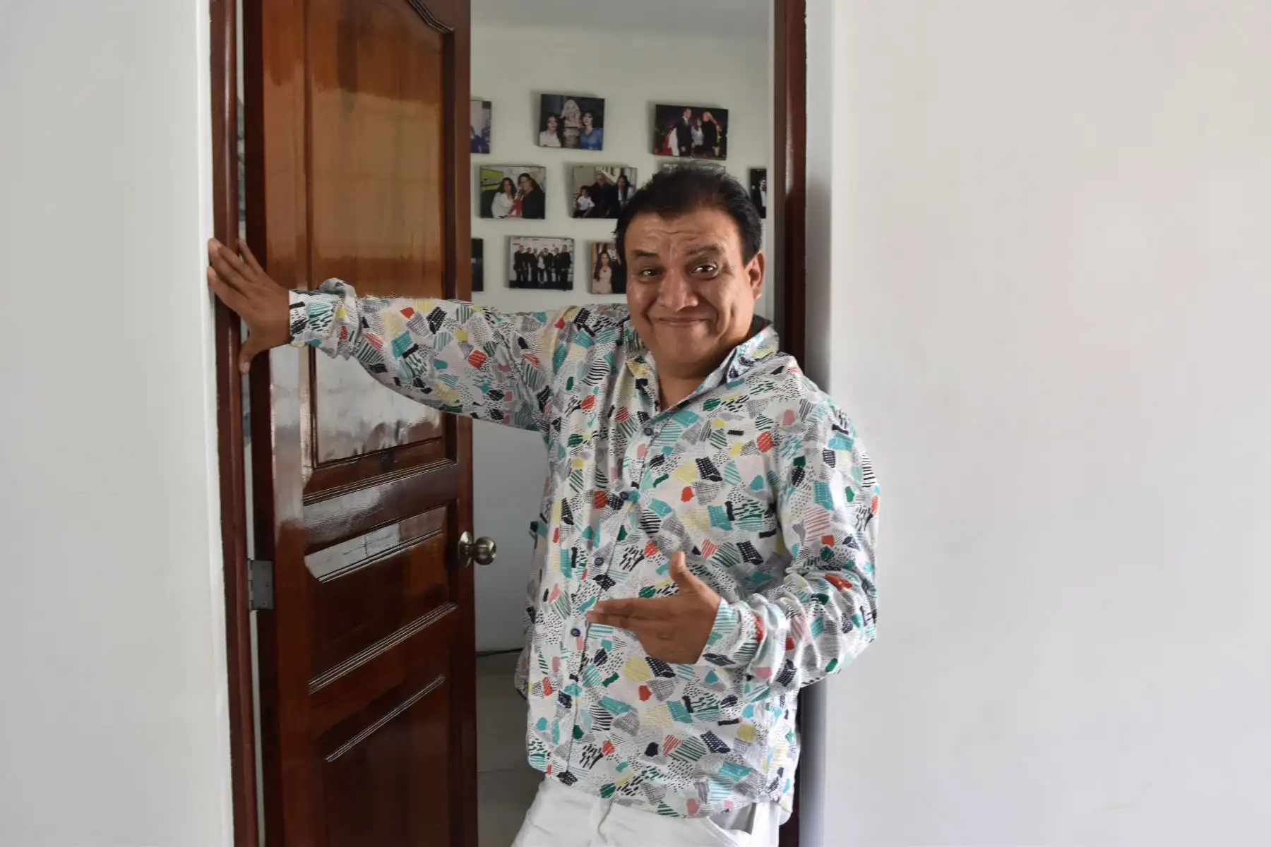 Manolo Rojas se alista para el estreno de su primer protagónico.