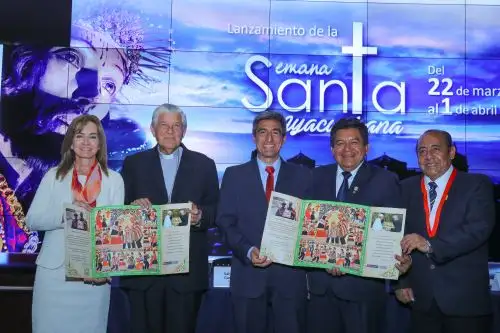 Más de 50,000 visitantes, entre nacionales y extranjeros, proyecta recibir la ciudad de Ayacucho durante los once días que durarán las celebraciones de la Semana Santa 2018, del 22 de marzo al 1 de abril, considerada la segunda más imponente del mundo, después de la de Sevilla, en España. ANDINA