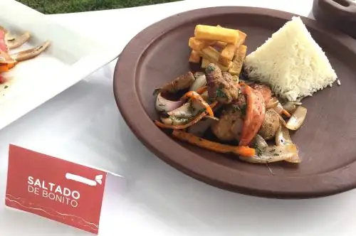 Para prevenir el glaucoma deben consumirse pescados azules, como en este saltado de bonito. Foto: ANDINA/Difusión.