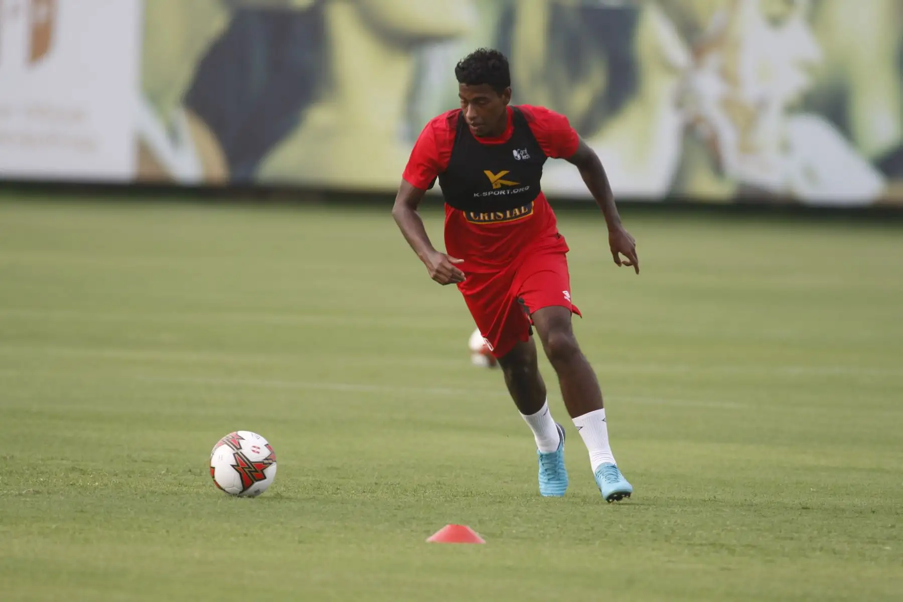 Entrenamiento de los convocados a la selección nacional de fútbol con miras a participar en el mundial de fútbol Rusia 2018. Foto: ANDINA/Eddy Ramos.