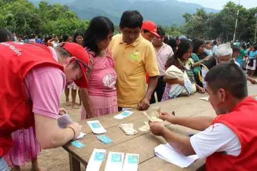 El Programa Nacional de Apoyo Directo a los más Pobres-Juntos implementó dos nuevos puntos de pago en la región Loreto, los mismos que beneficiarán a las familias usuarias de las comunidades indígenas de San Fernando y Progreso, que desde mañana viernes cobrarán el abono en sus respectivas comunidades.