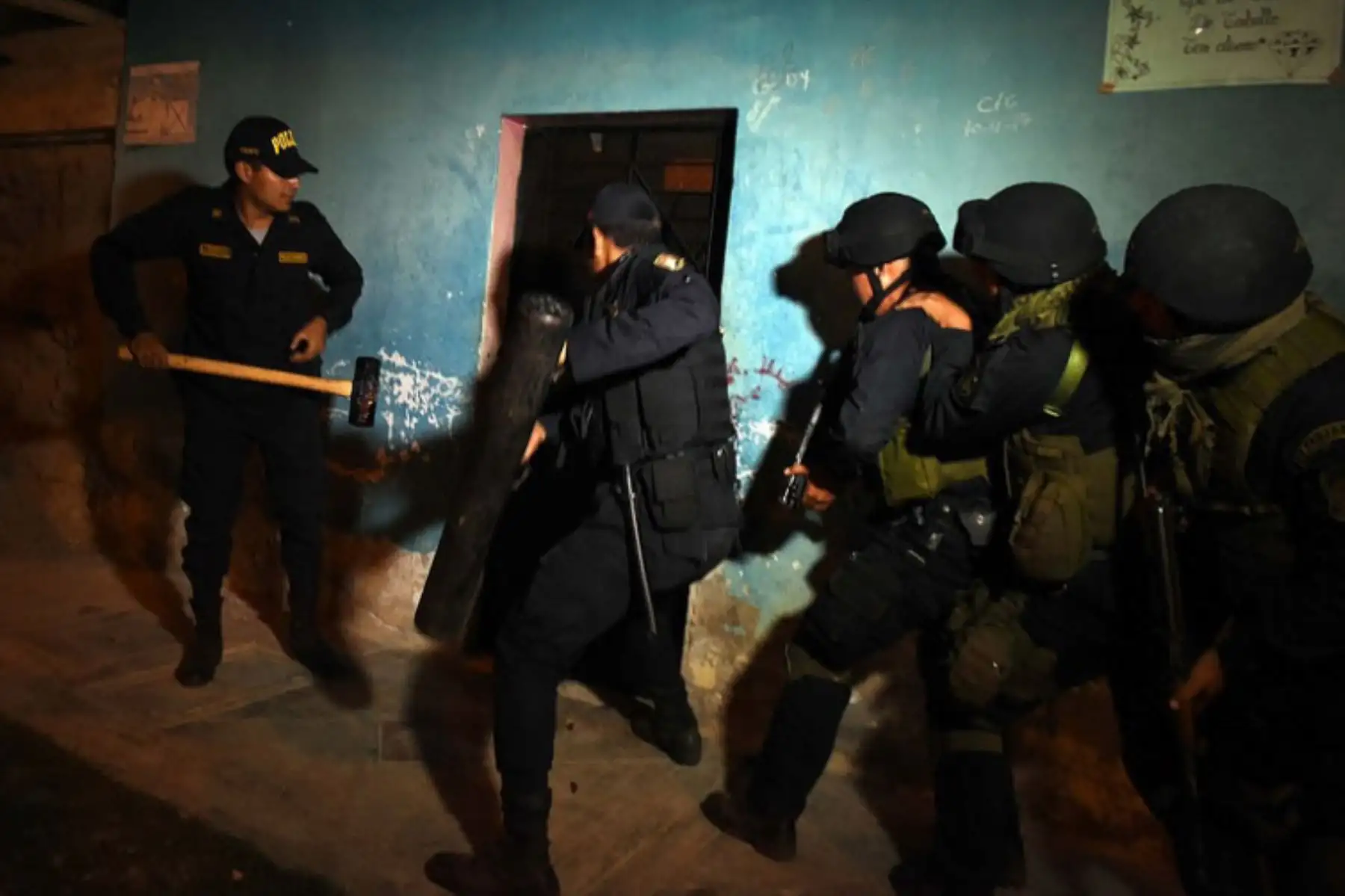 Capturan a 18 presuntos miembros de banda criminal dedicada al tráfico de terrenos en Mala, Cañete. ANDINA/Difusión