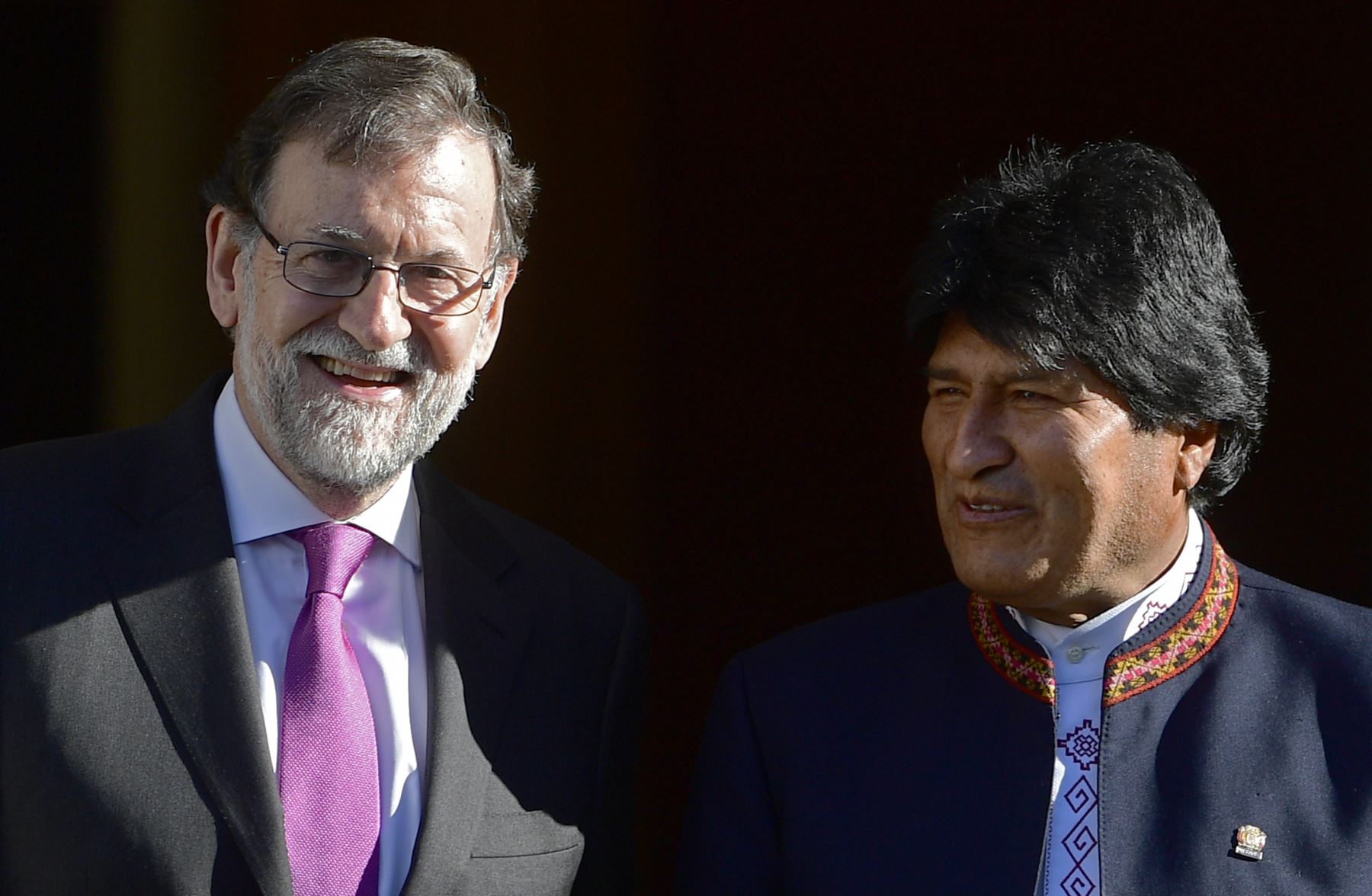 Mariano Rajoy recibe a Evo Morales. Foto: AFP