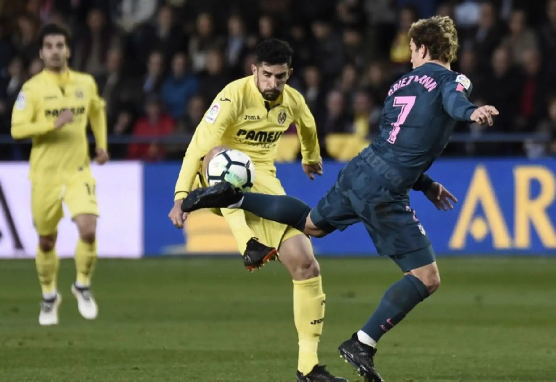 Partido de fútbol de la Liga española entre el Villarreal CF y el Club Atlético de Madrid en el estadio La Ceramica.Foto:AFP