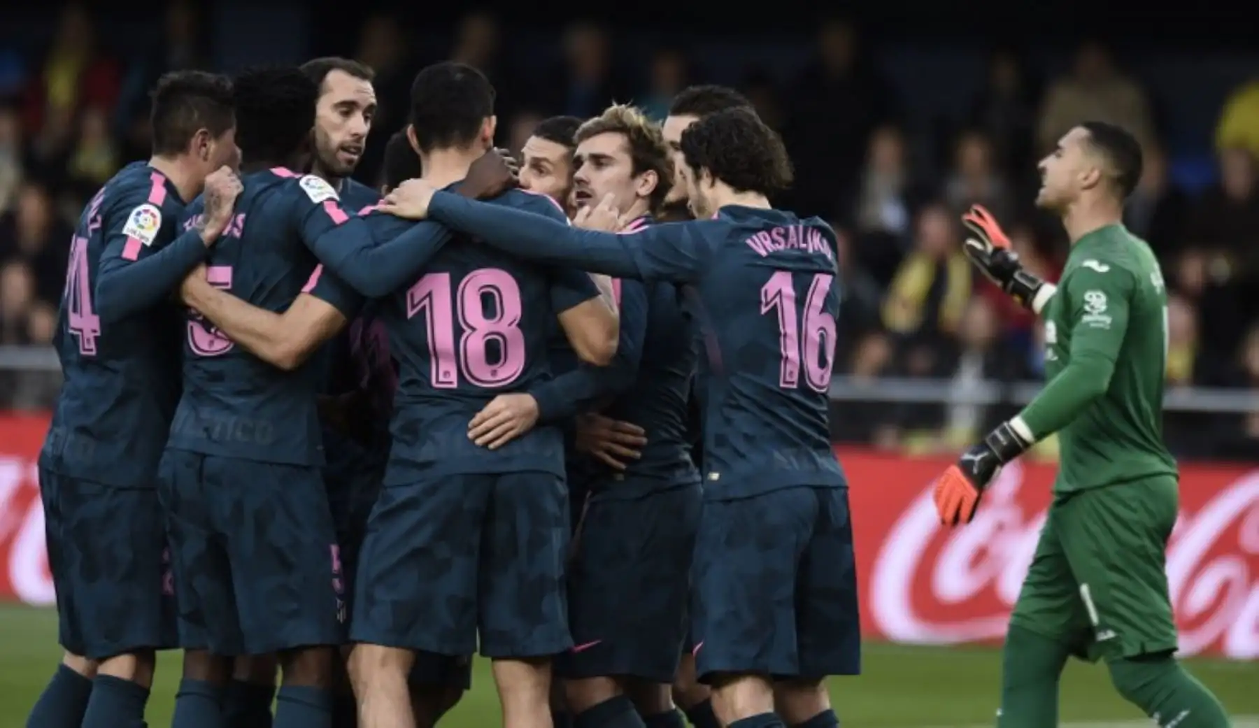 El delantero francés del Atlético de Madrid Antoine Griezmann celebra un gol, durante el partido de fútbol de la Liga española entre el Villarreal CF y el Club Atlético de Madrid en el estadio La Ceramica en Vila-real.Foto:AFP