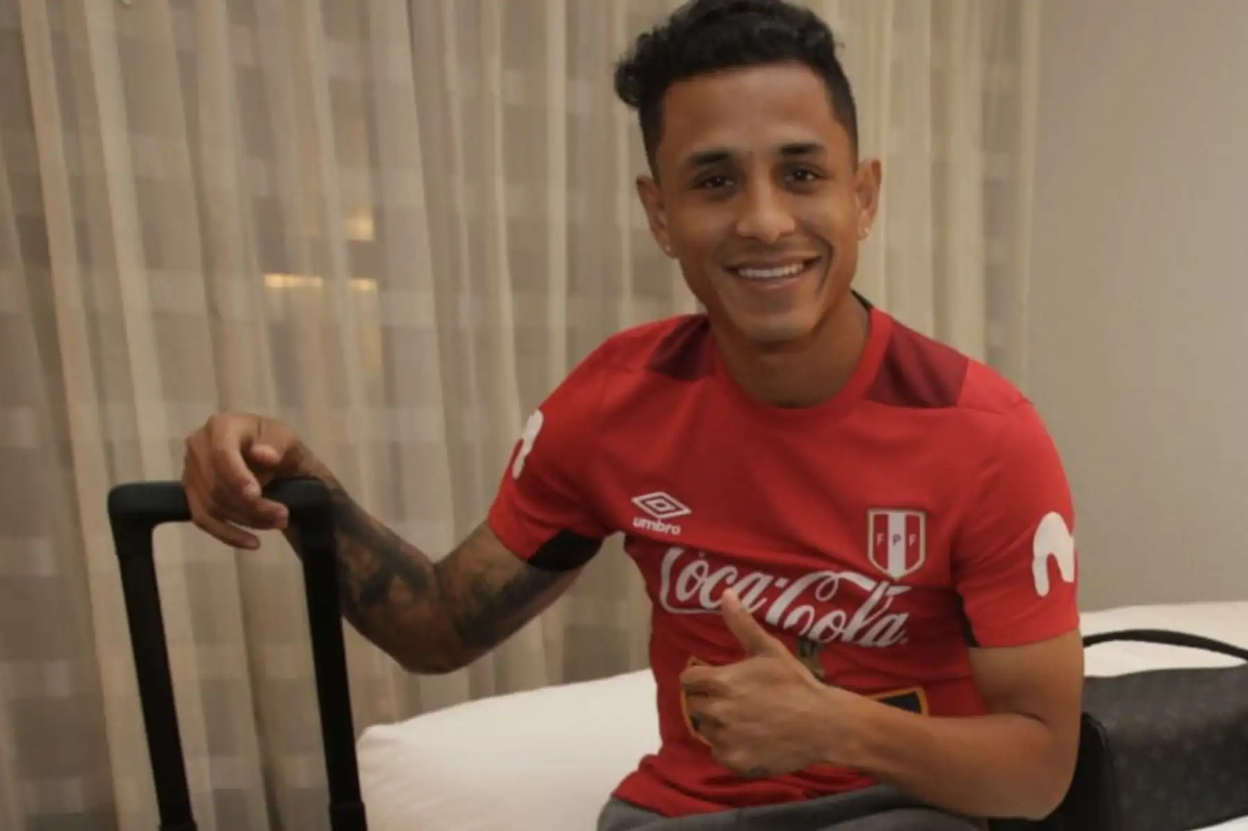 Yoshimar Yotún llego a la concentración de la selección peruana. Foto: ANDINA/Twiter FPF