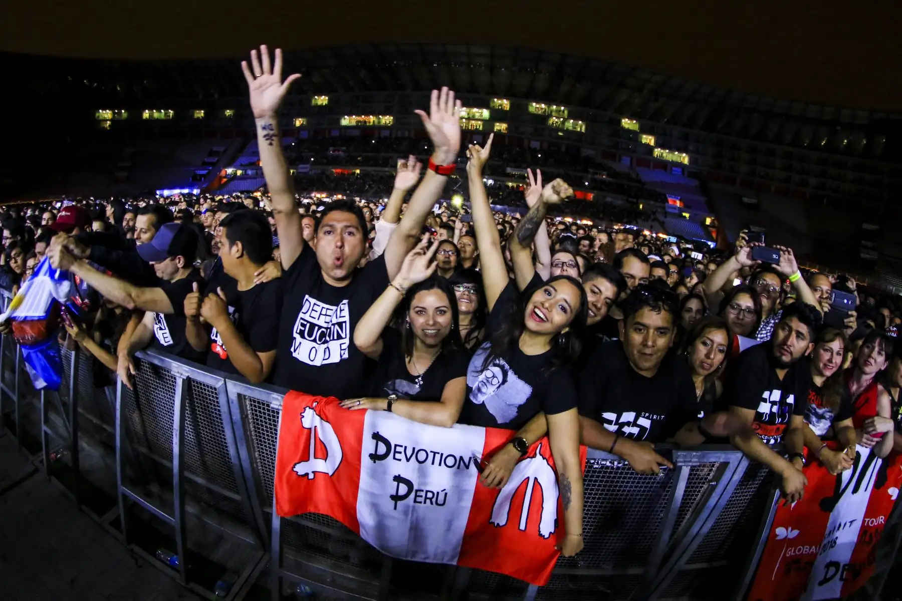 Depeche Mode llenó la noche y parte de la madrugada limeña con su único show.Foto:ANDINA/Difusión
