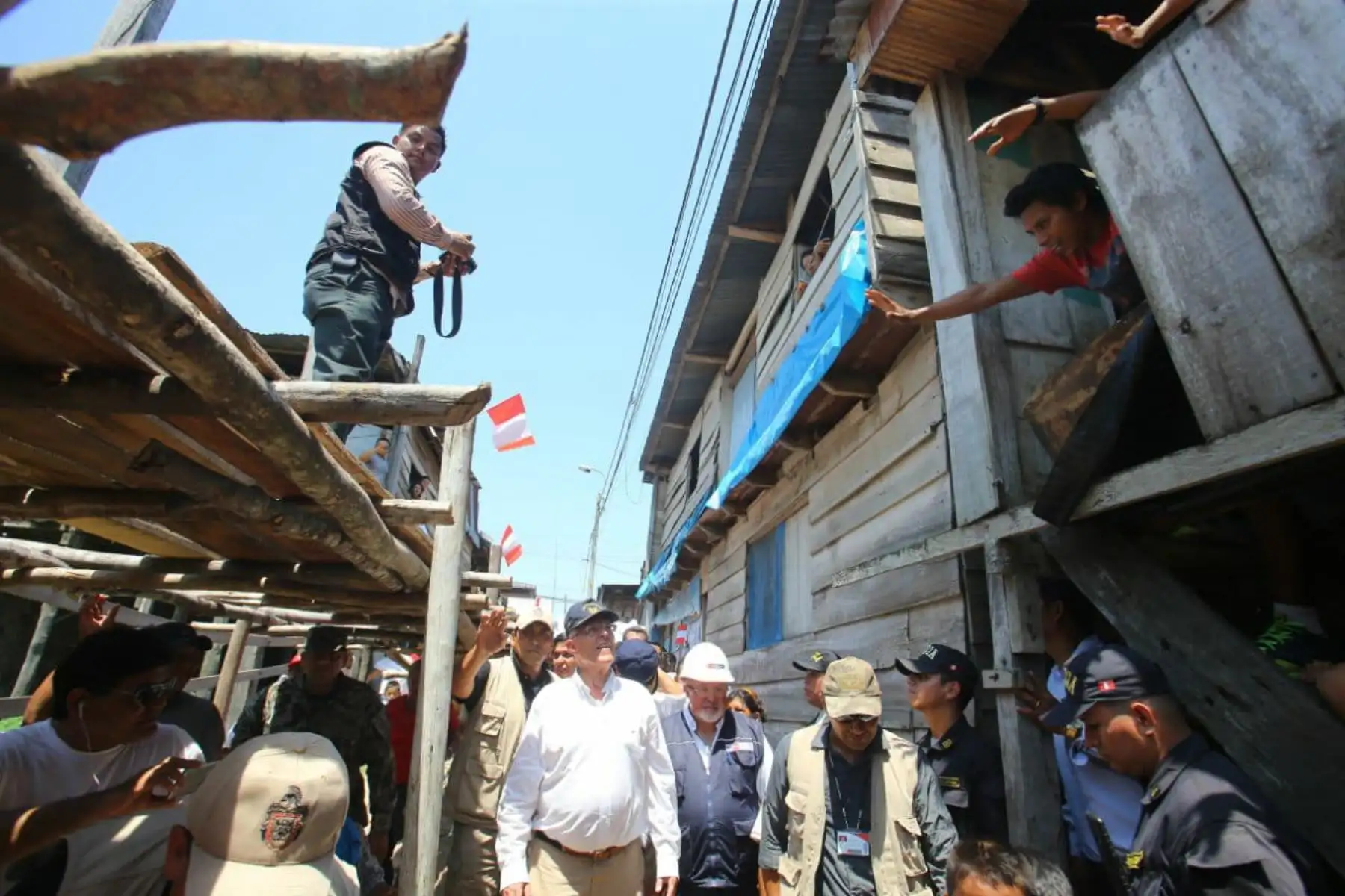 Presidente  Pedro Pablo Kuczynski y ministro Carlos Bruce inauguraron  obras de agua potable en el distrito de Punchana. Foto:ANDINA/ Prensa Presidencia