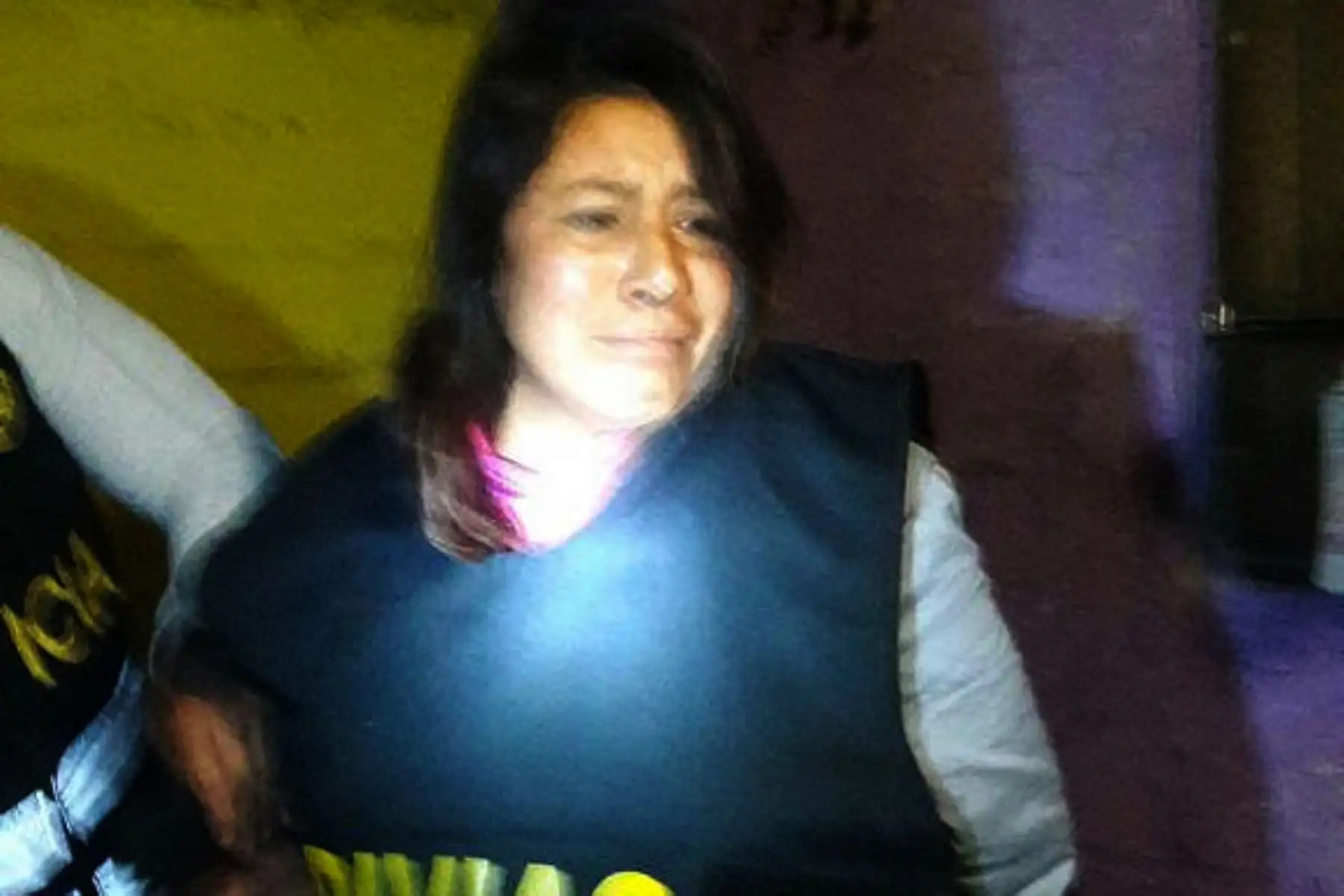 La Policía Nacional capturó y desarticuló esta madrugada a la organización criminal los Malditos de Chumbivilcas, dedicada al tráfico de terrenos, y detuvo a 26 de sus integrantes. Foto: Ministerio del Interior.